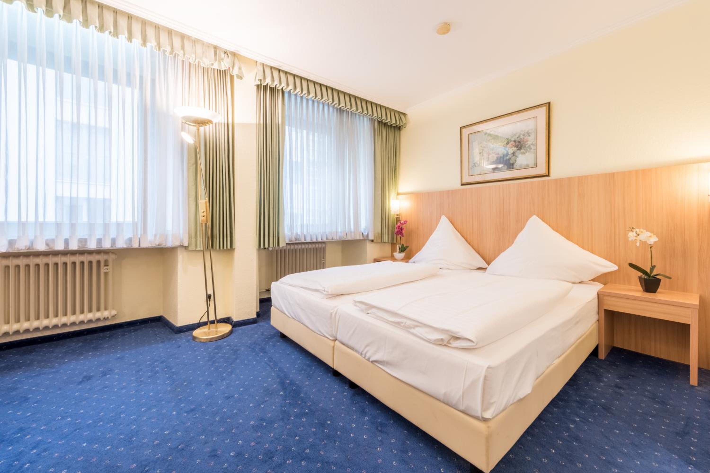 Double Room - Photo 2