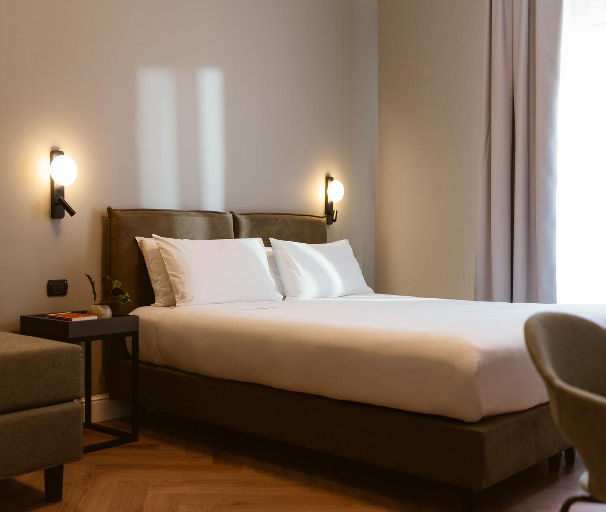 Deluxe Double Room - Photo 3