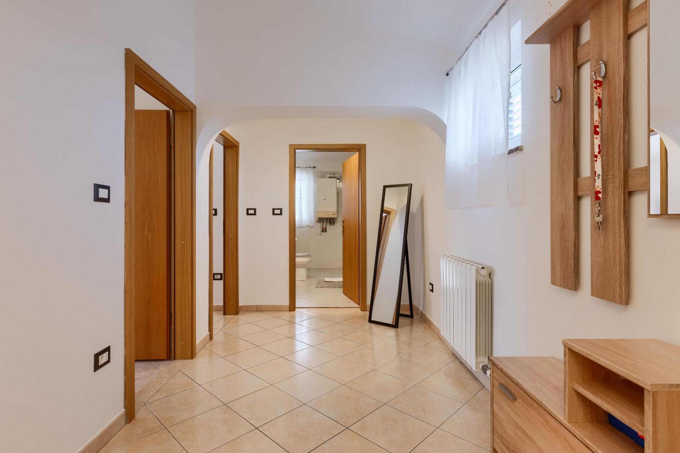 One-Bedroom Apartment with Terrace photo 3