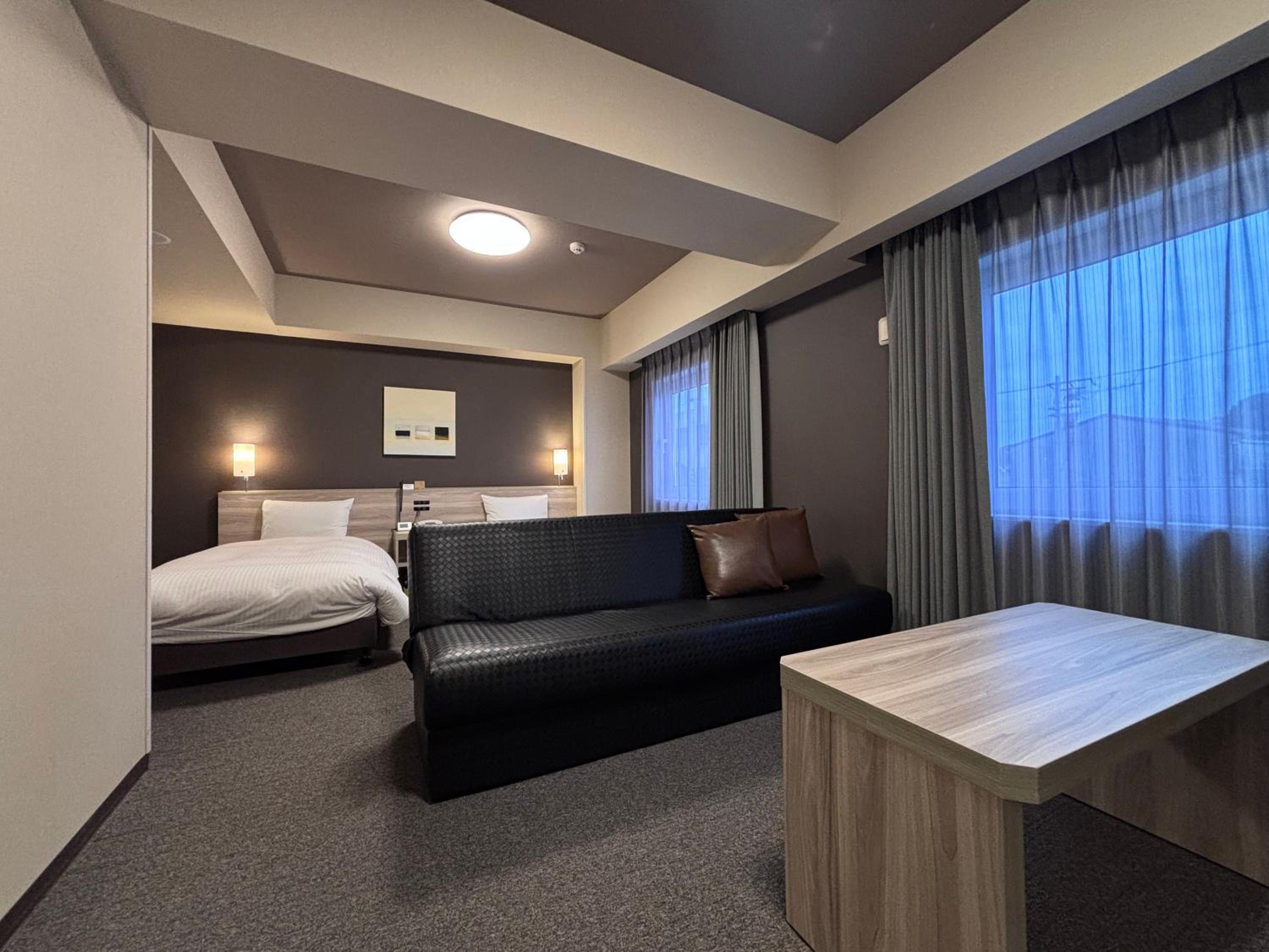 Deluxe Twin Room - Non-Smoking