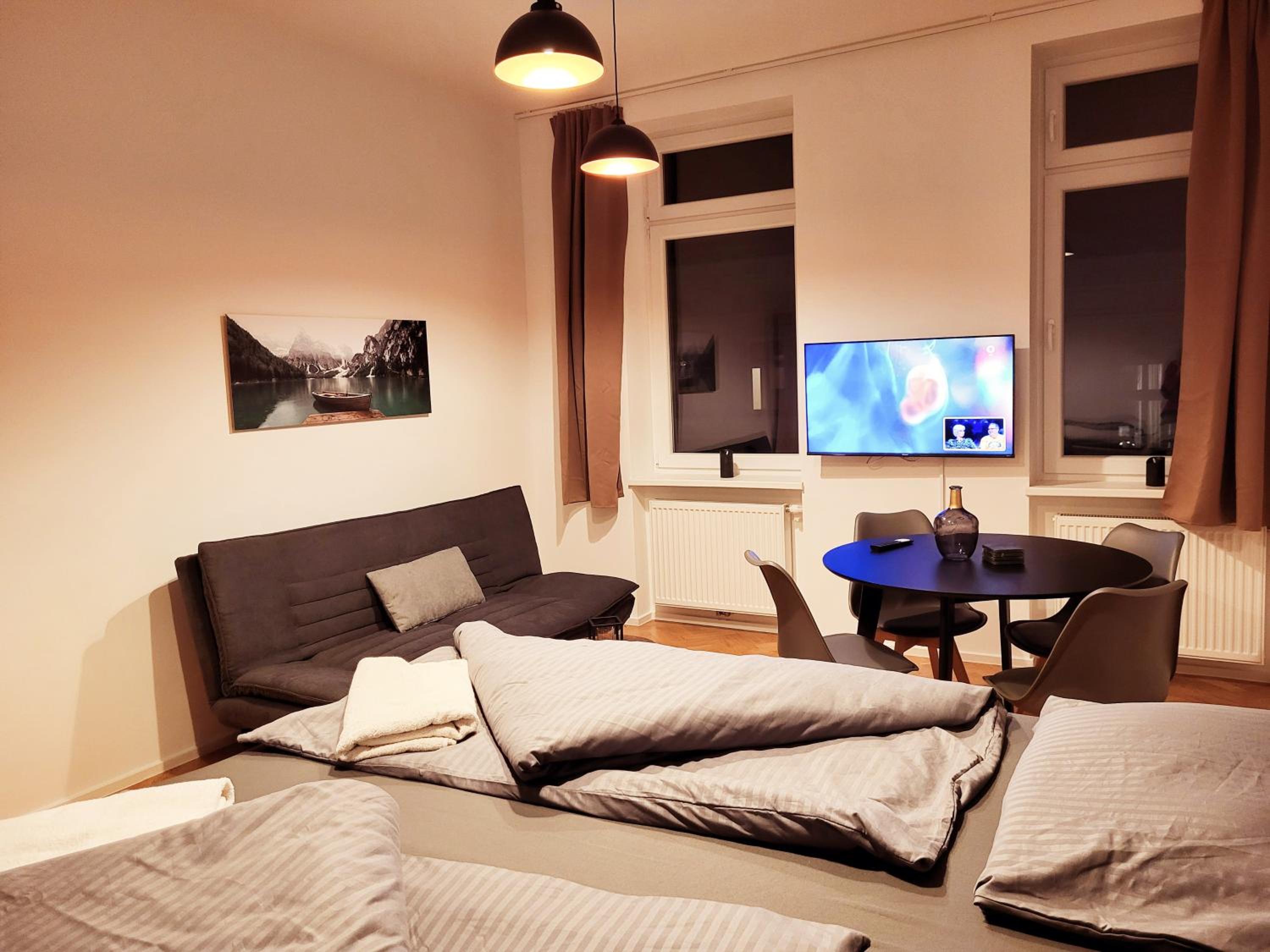 Studio Apartment with King Bed