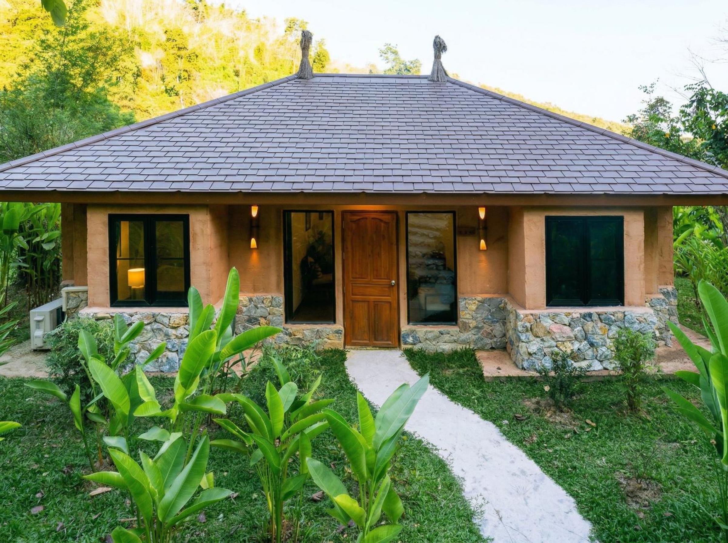 Three-Bedroom Villa photo 3