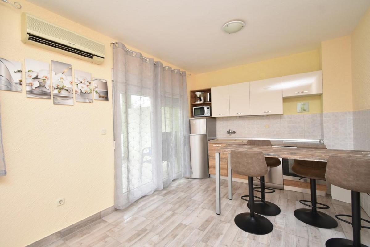 Apartment with Garden View photo 2
