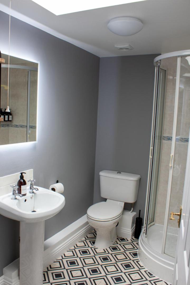 Double Room with Private Bathroom - Photo 3