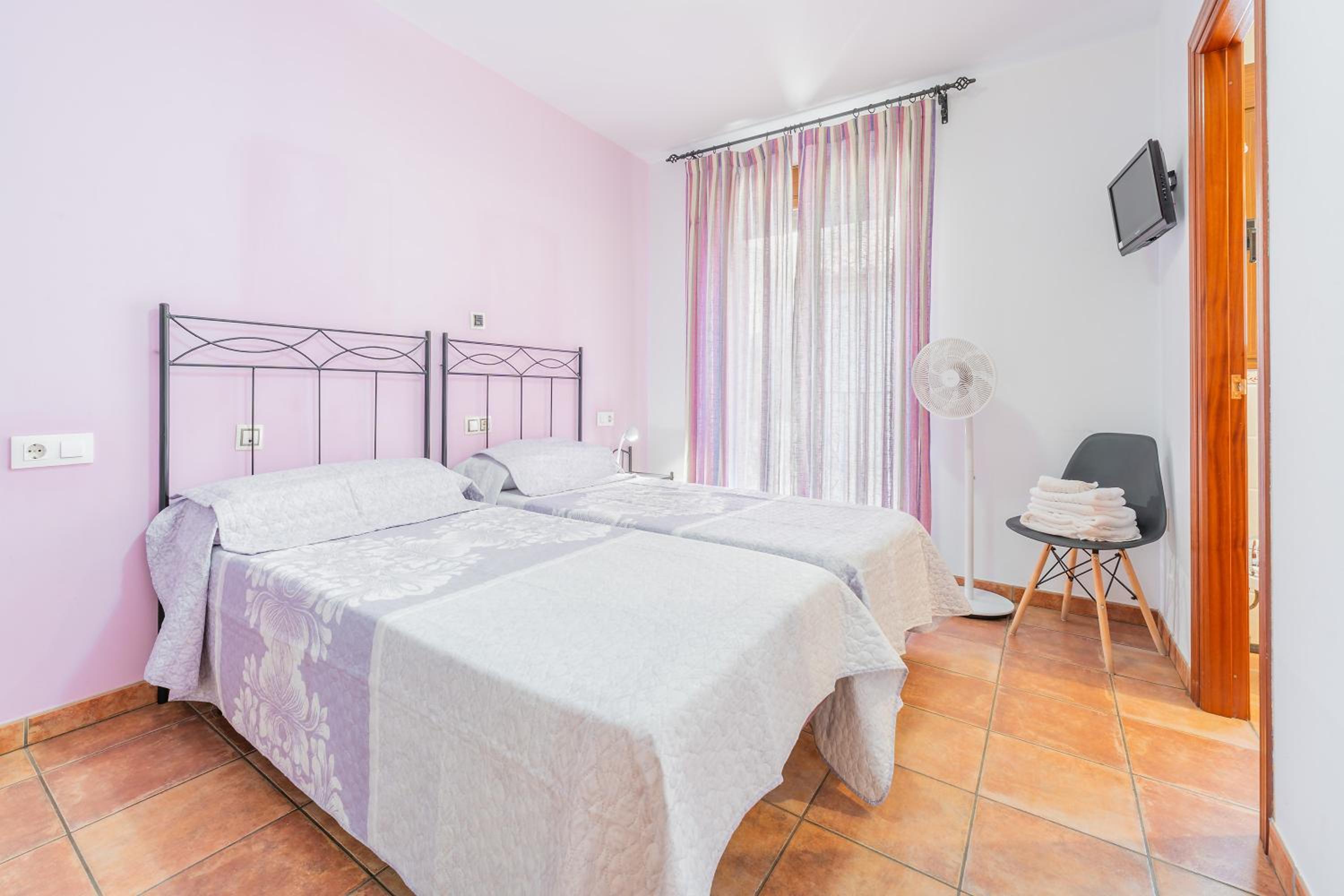 Triple Room with Private Bathroom