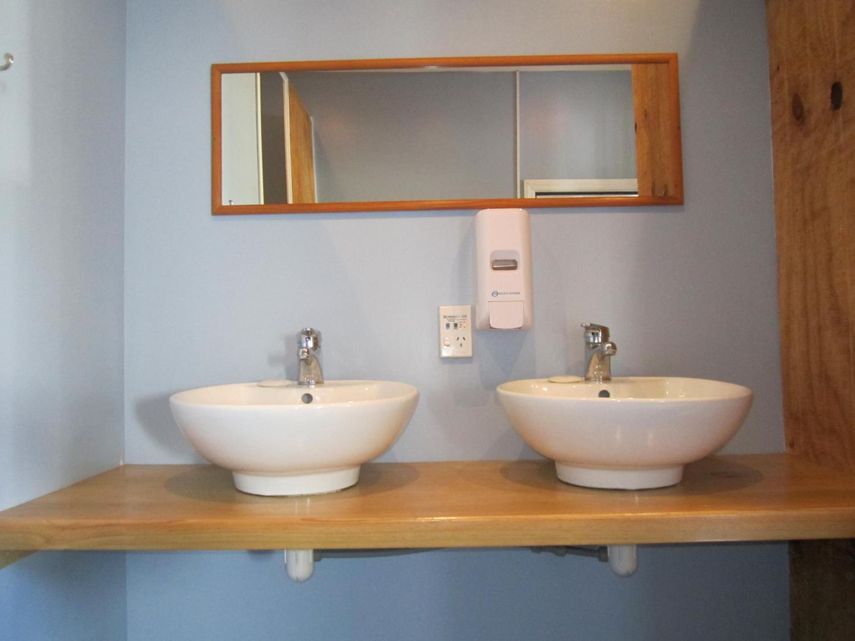 Double Room - Photo 4