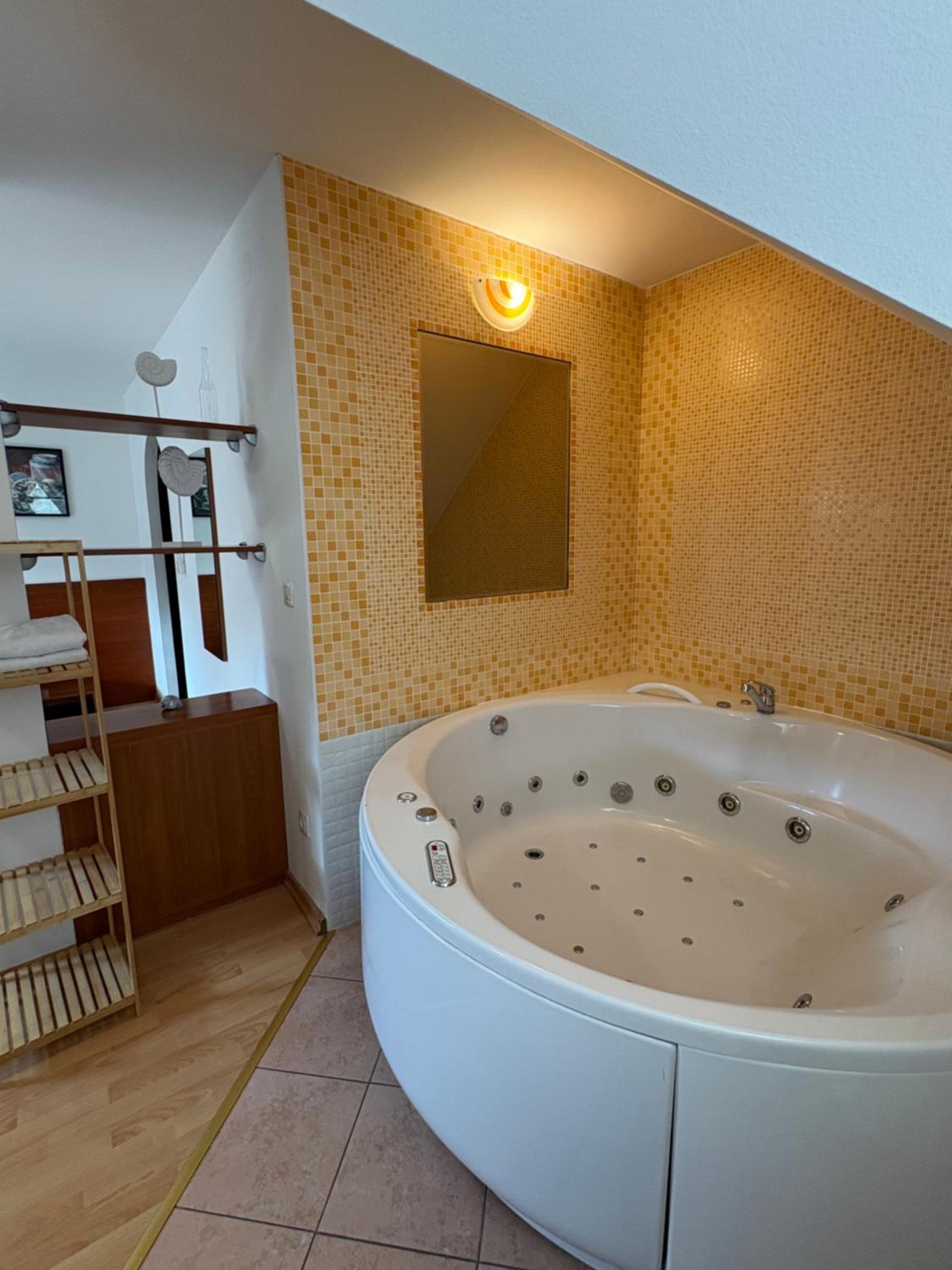 Double Room with Spa Bath