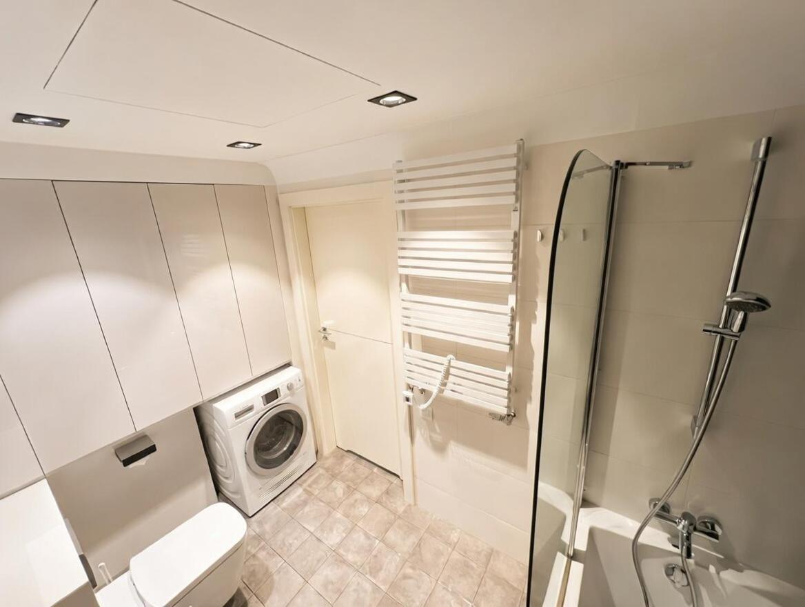 One-Bedroom Suite photo 3