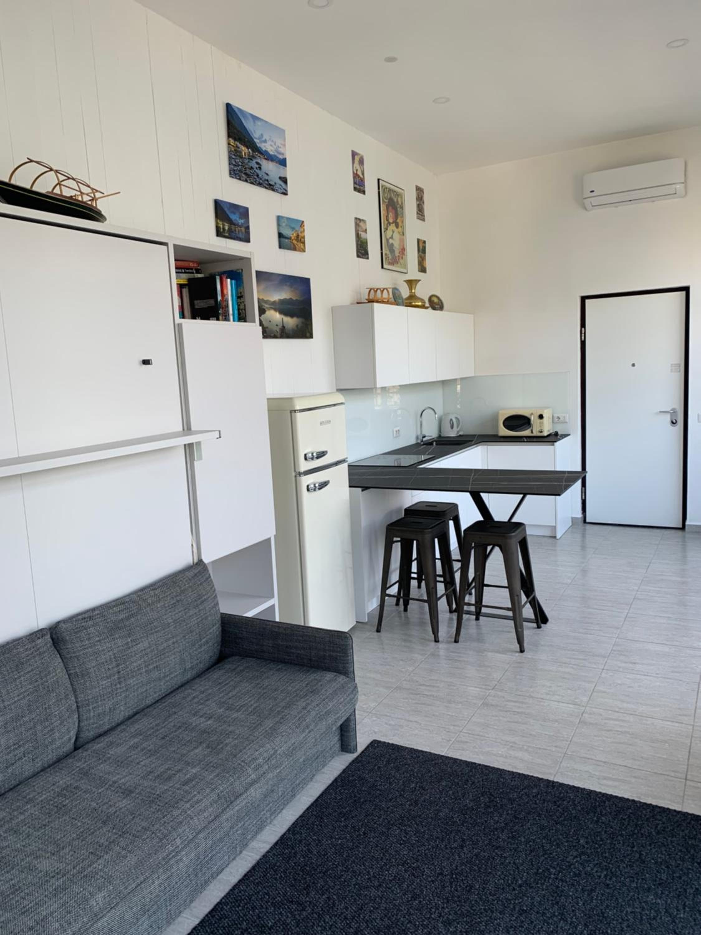 Studio with Terrace