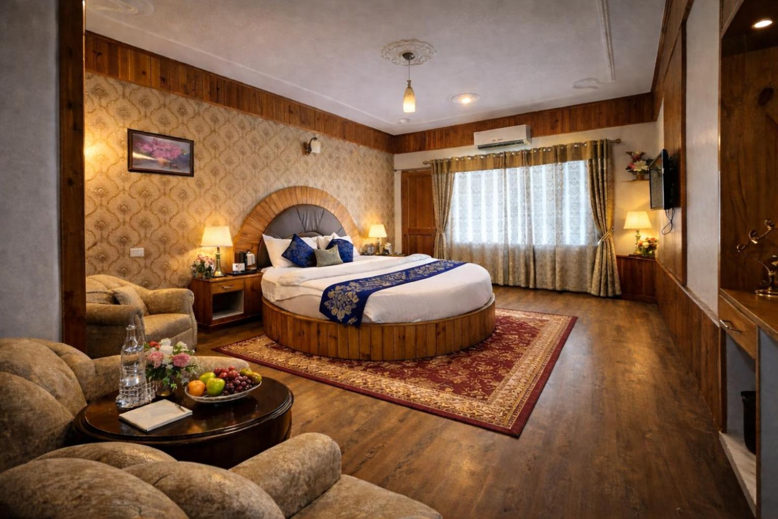 Queen Room with Balcony