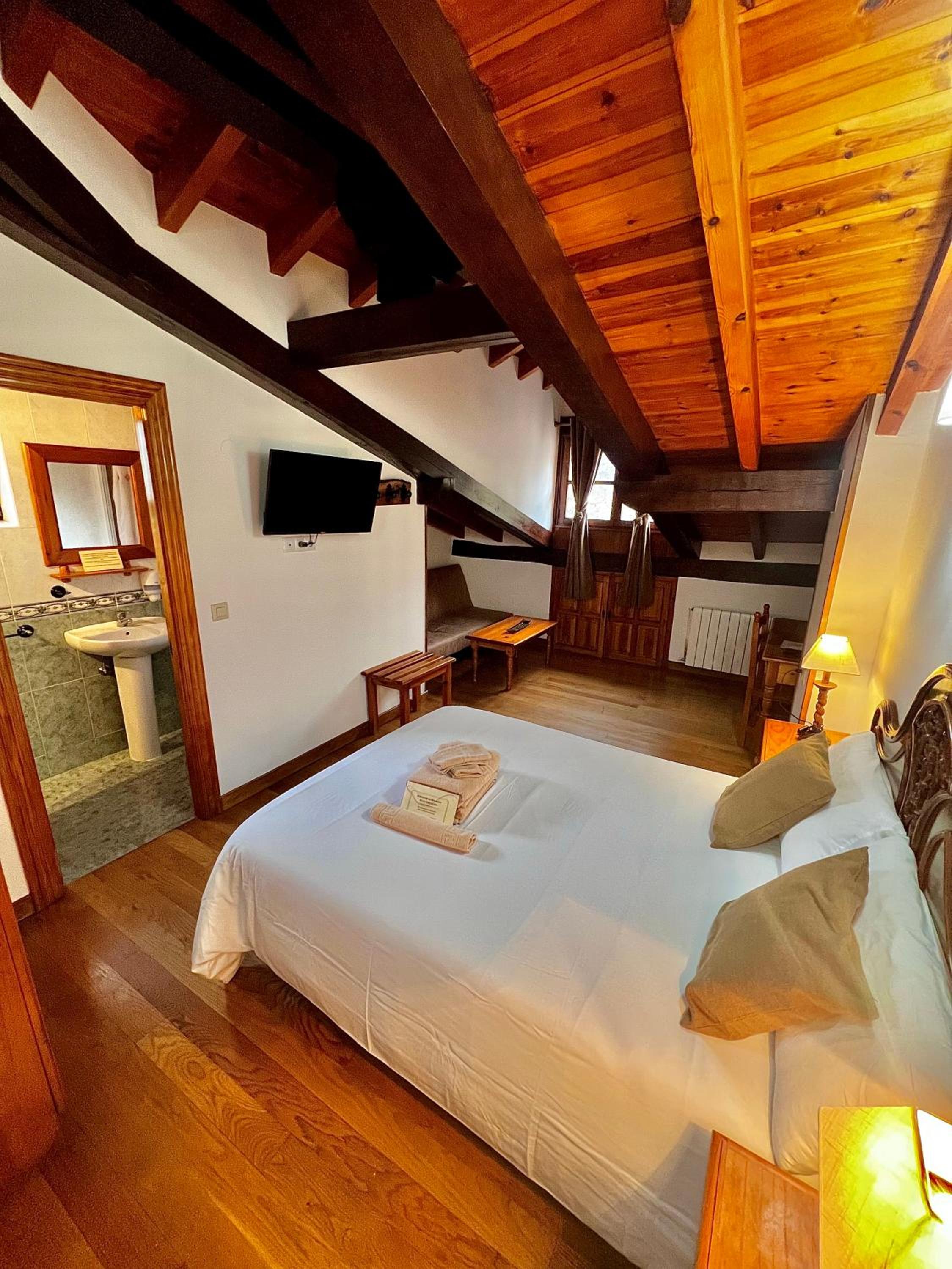 Triple Room with Mountain View photo 1