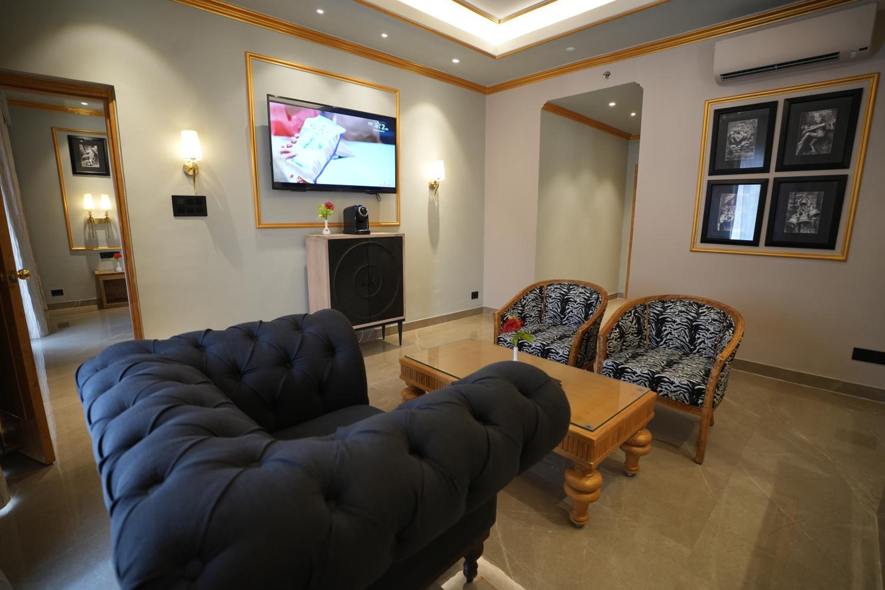 Suite with Garden View - Photo 4