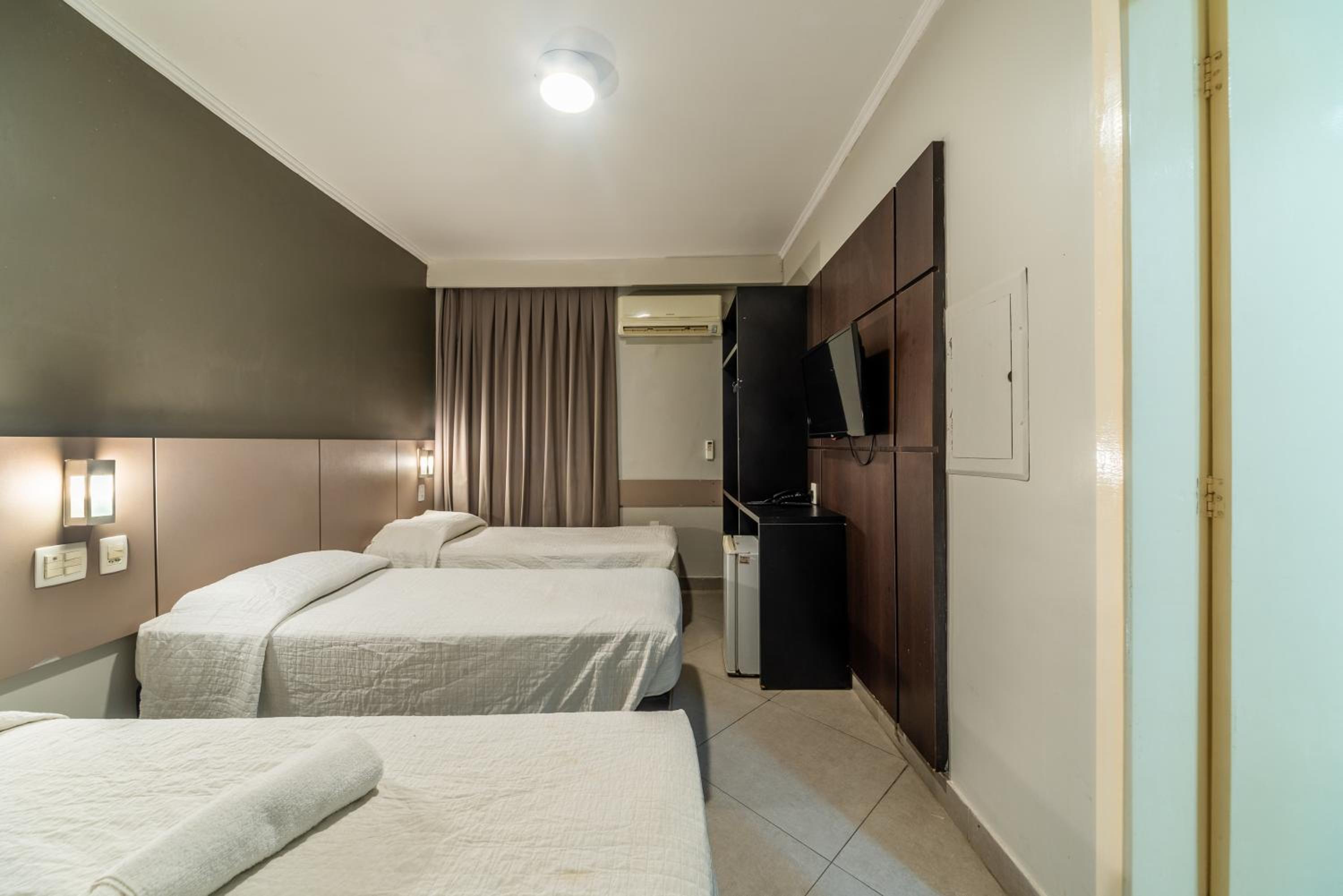 Executive Triple Room photo 2