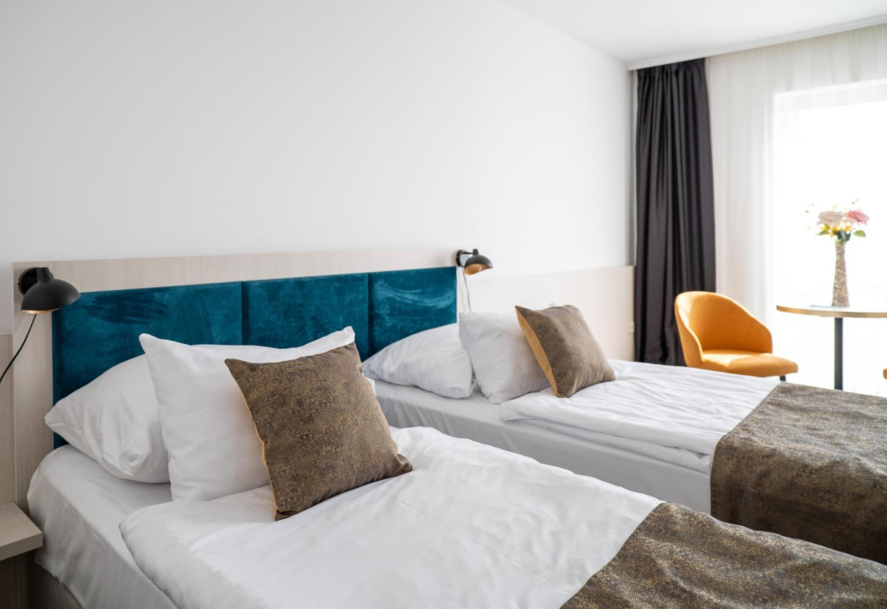 Deluxe Double Room - Onsite - Photo 9