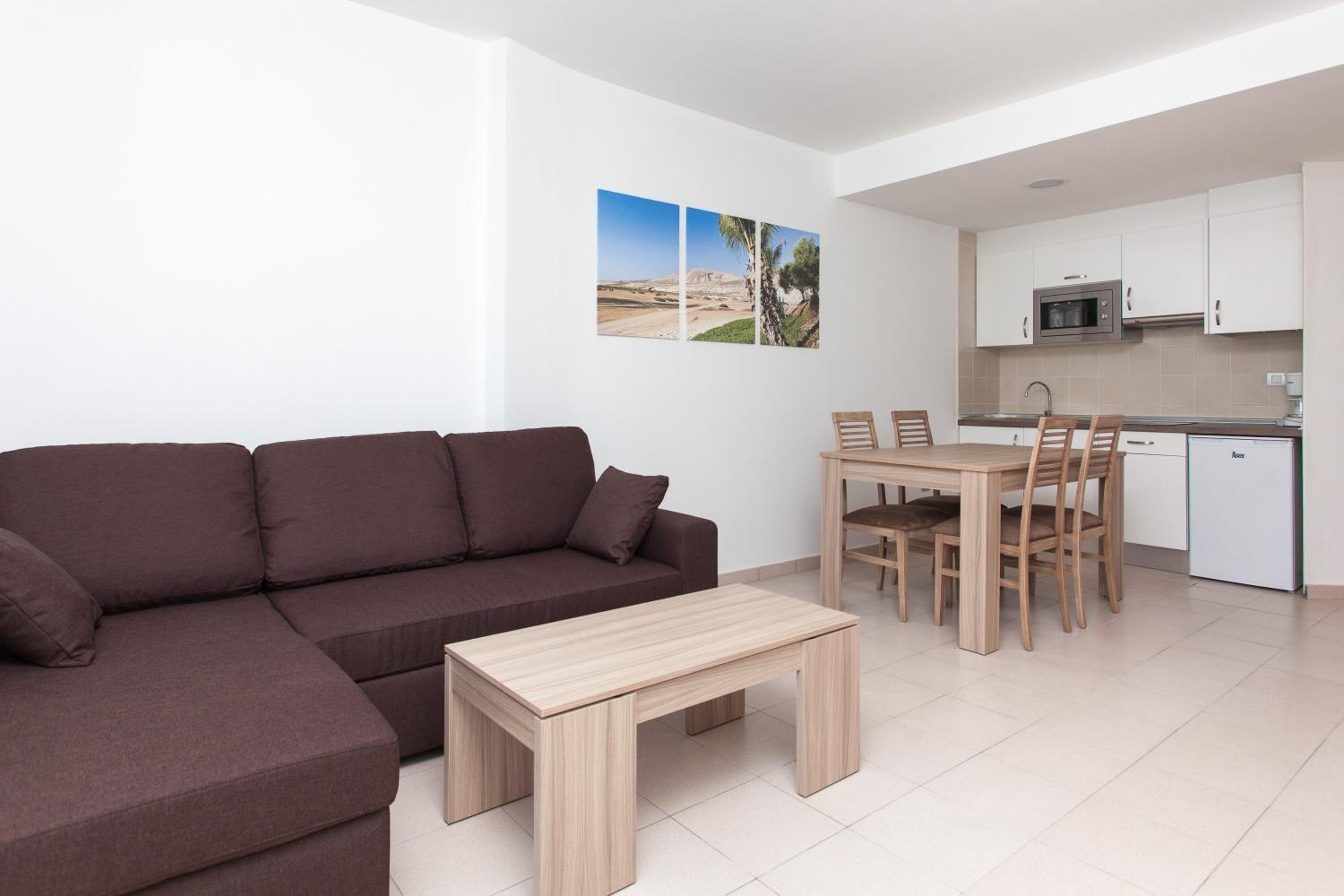 One-Bedroom Apartment (2 Adults + 1 Child) photo 3