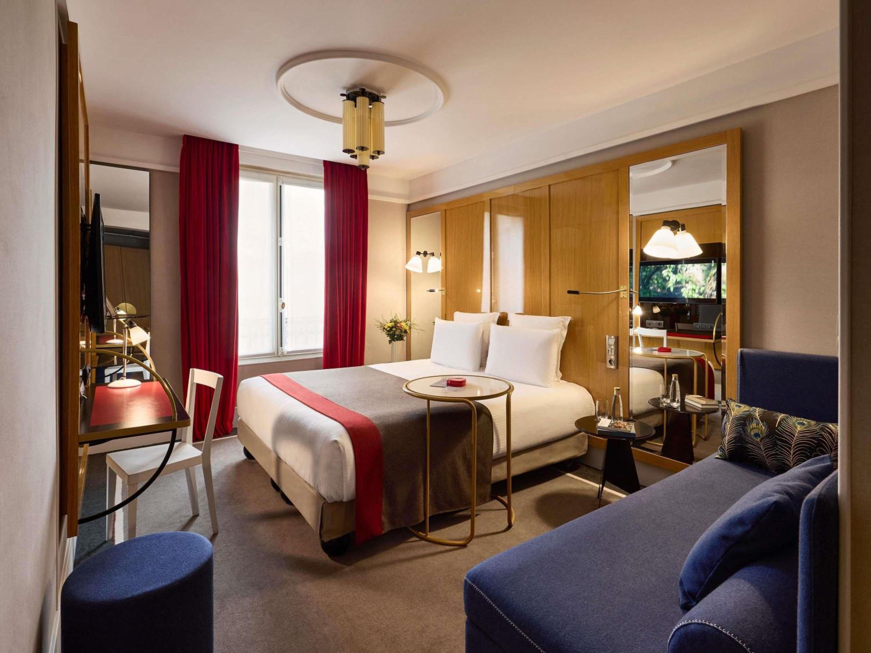 Deluxe Queen Room
