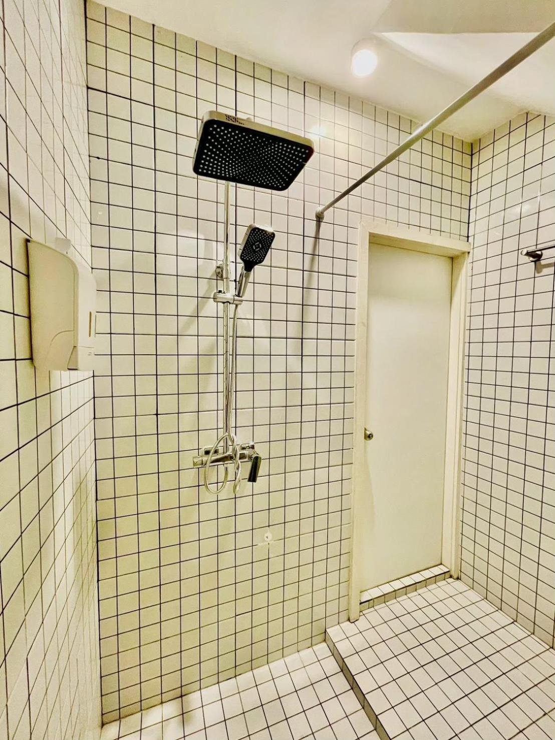 Double Room with Private External Bathroom photo 1
