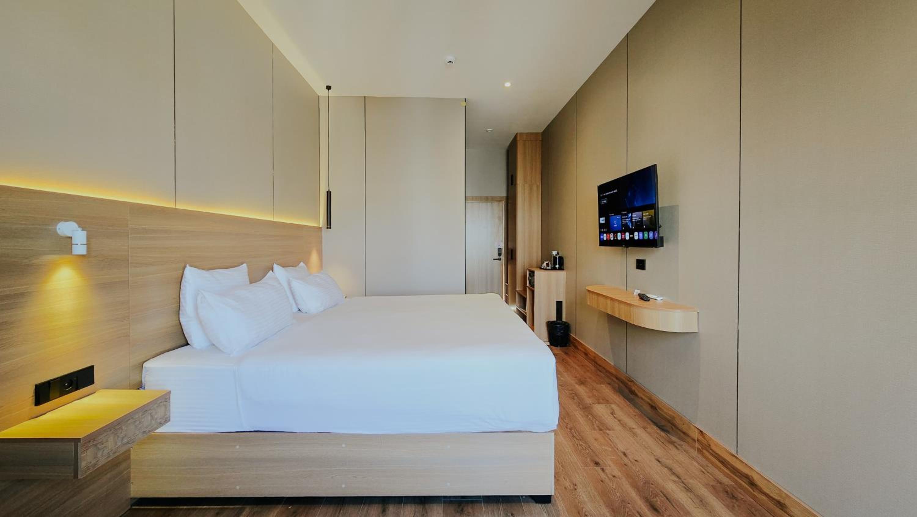 Superior Double or Twin Room with Terrace photo 2