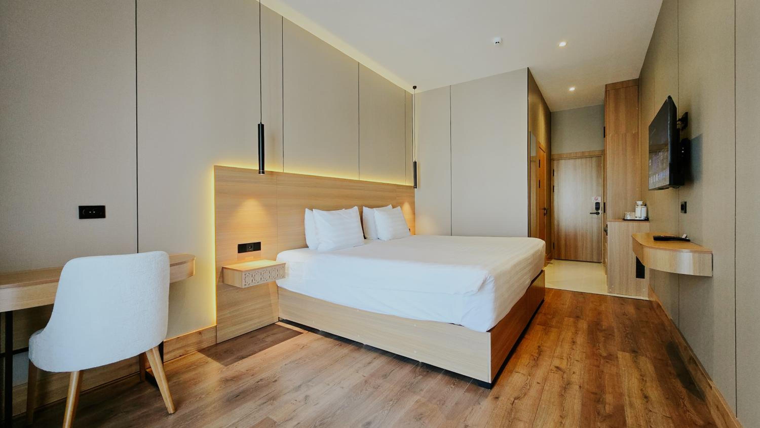 Superior Double or Twin Room with Terrace photo 3