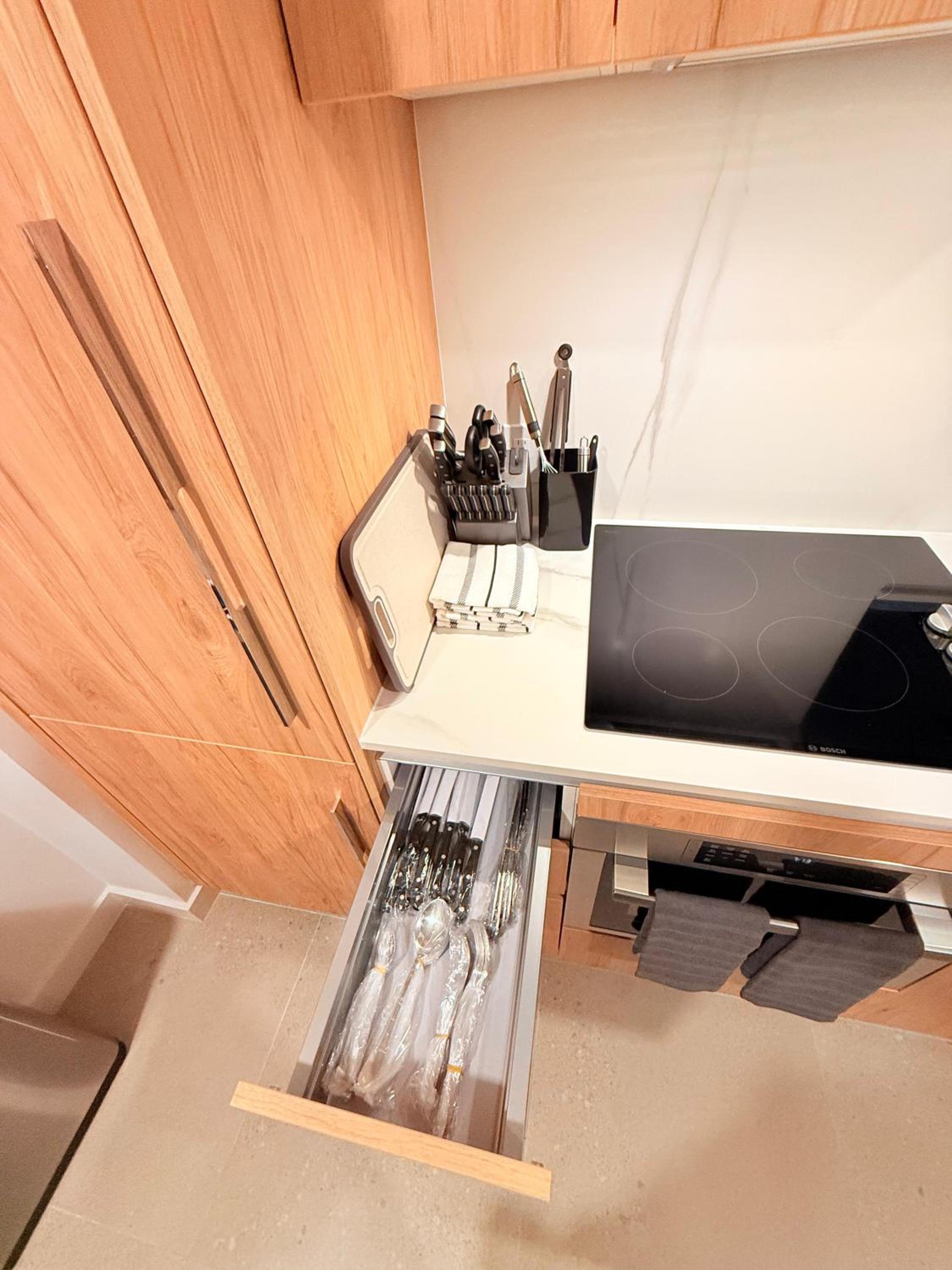 Two-Bedroom Apartment with Balcony photo 3