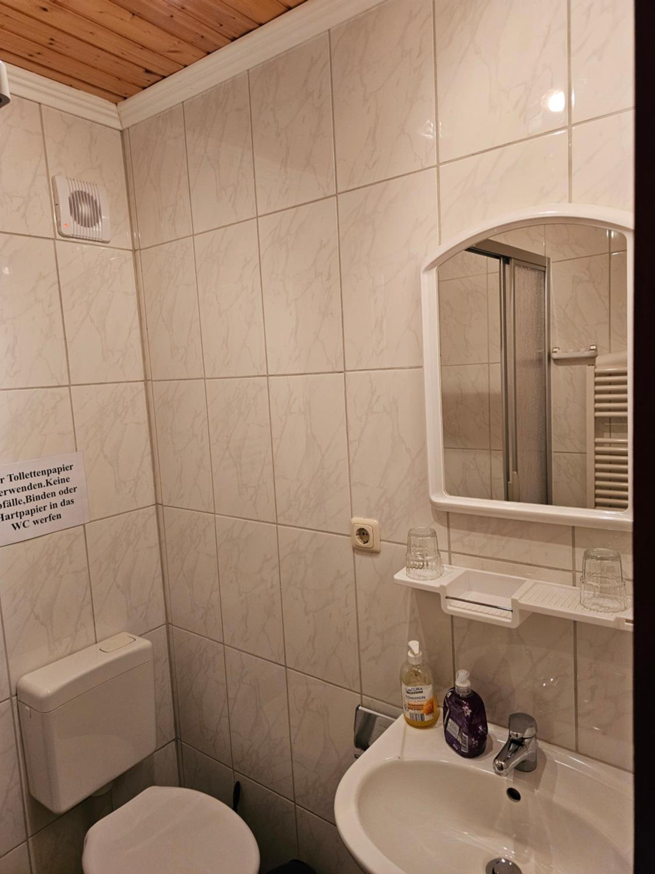 Budget Double Room photo 1