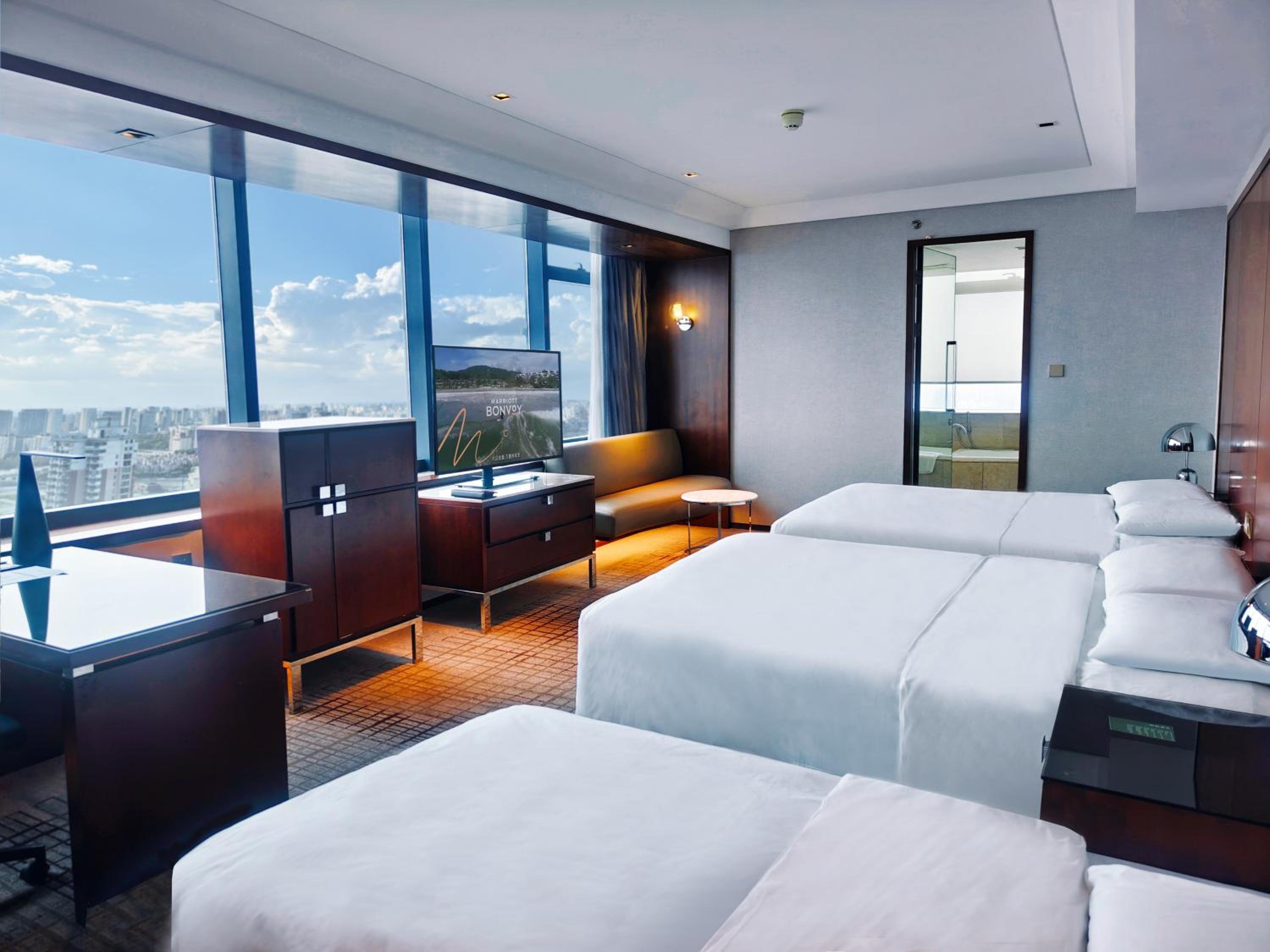 Family Triple Bed Room