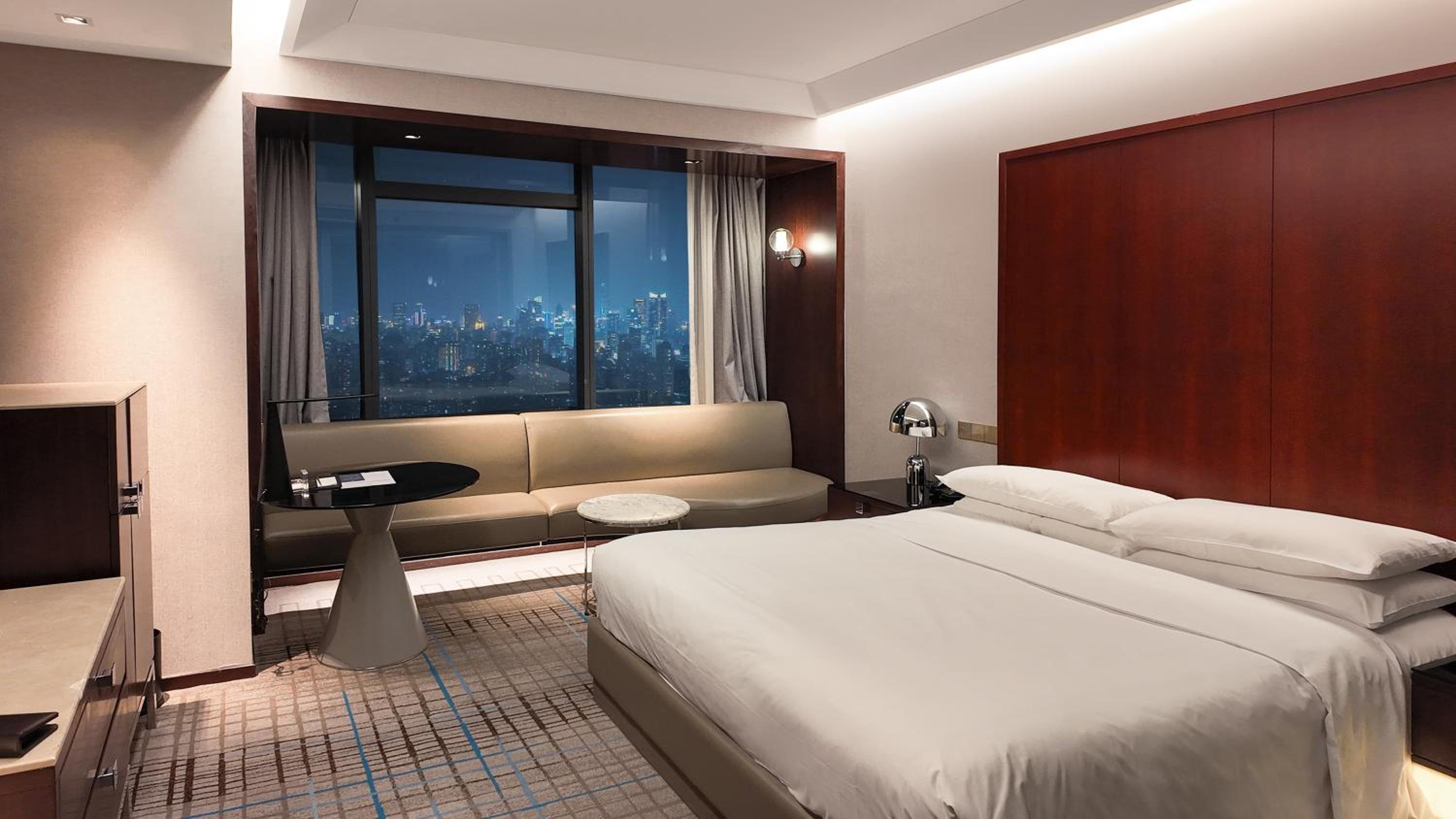 King Room with Urban View