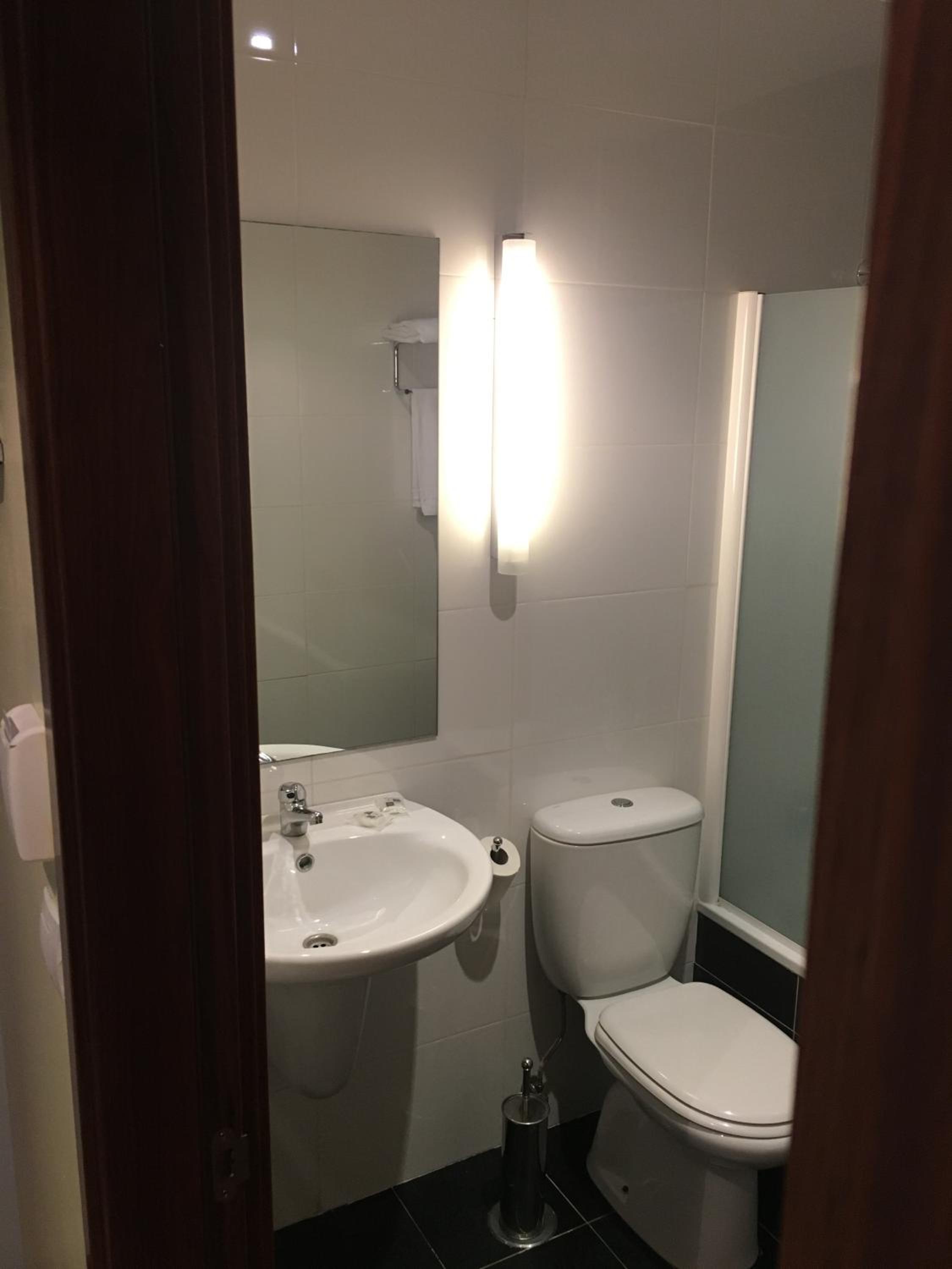 Single Room photo 2