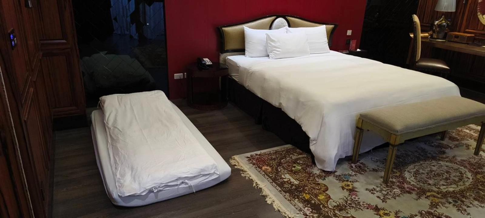 Deluxe Double Room with Extra Mattress (Check-in after 18:00) photo 1