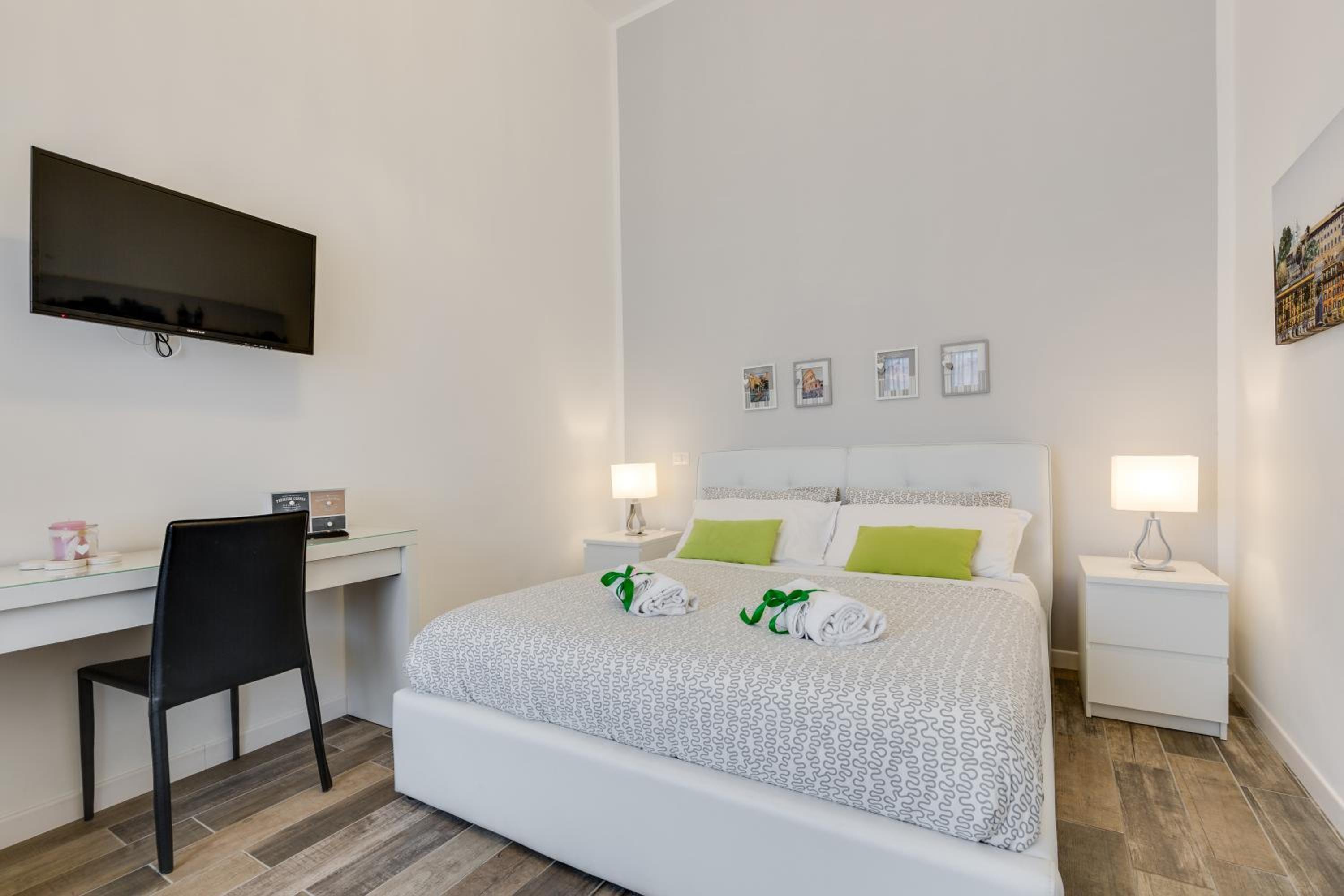 Deluxe Apartment