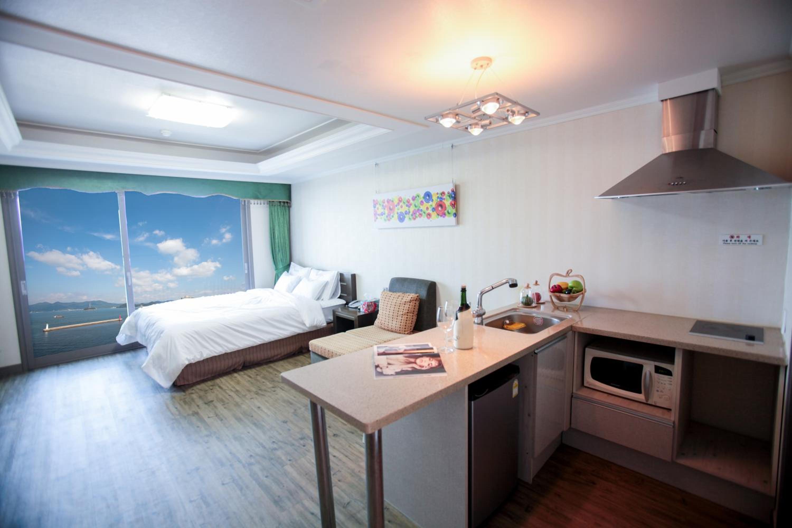 Deluxe Suite with Ocean View