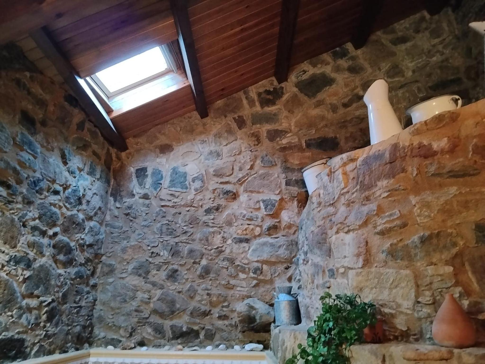 Deluxe Double Room with Bath photo 2