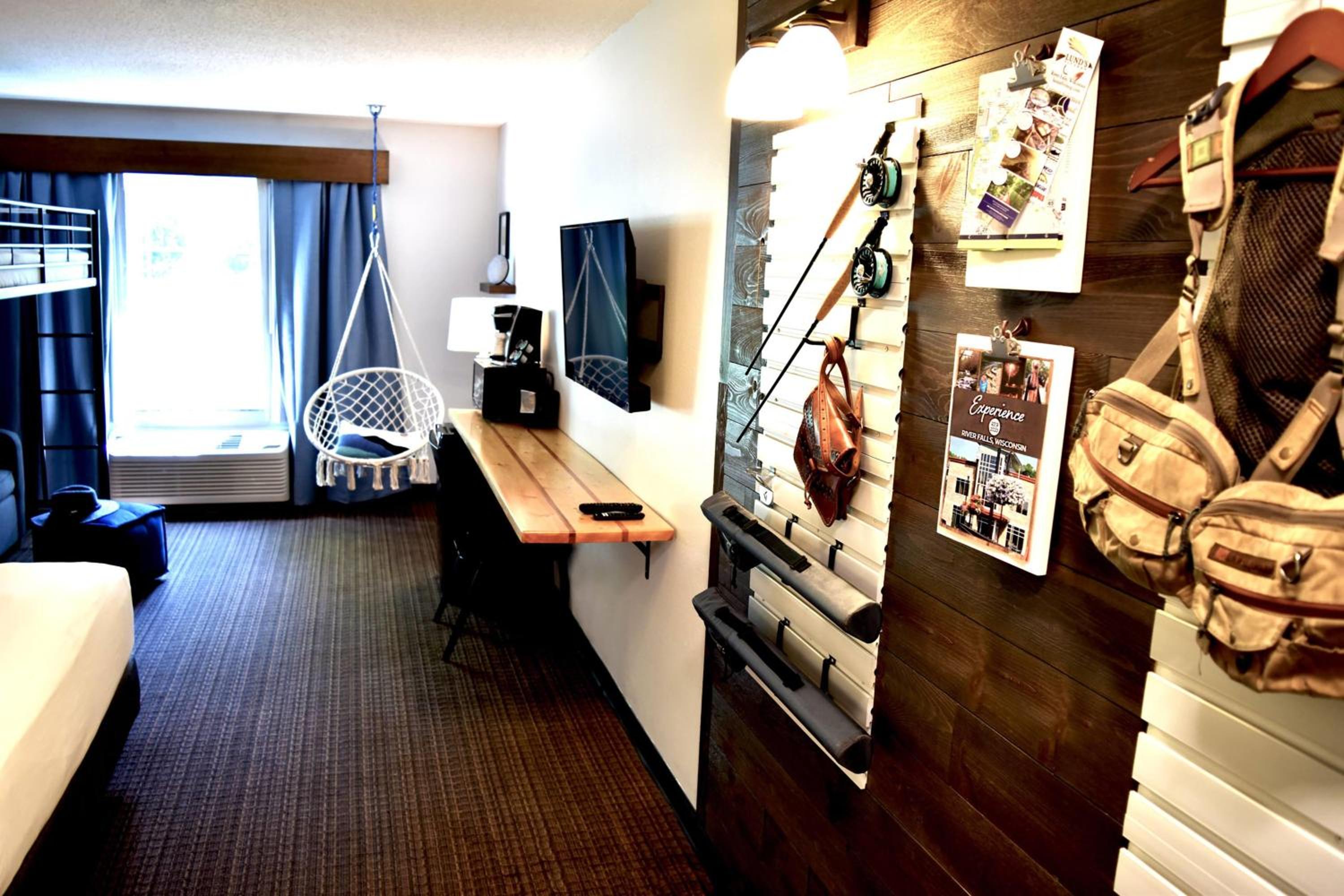 Explorer Loft Suite with Sofa Bed - Non-Smoking
