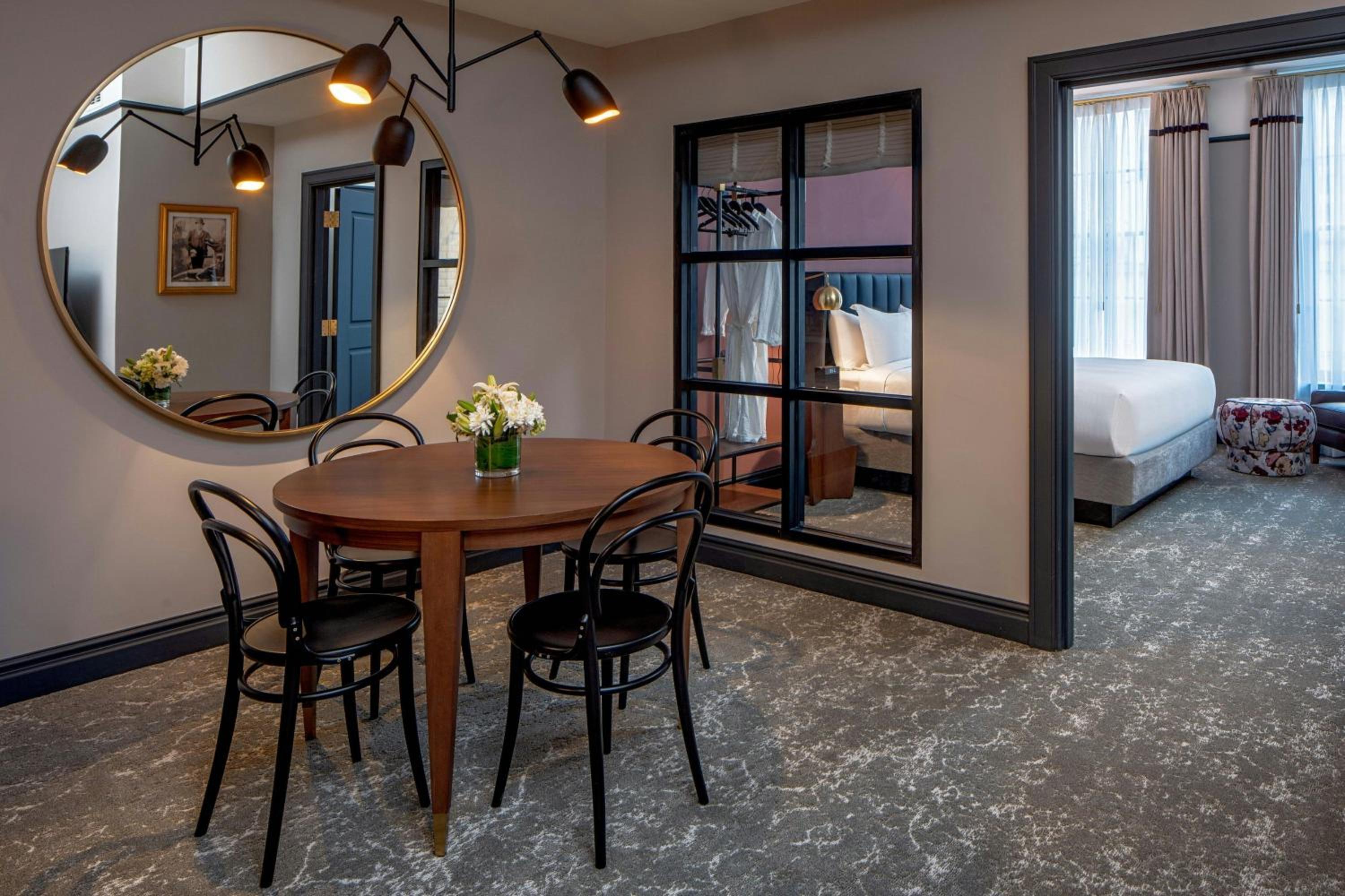 Publisher's Suite King - Photo 4