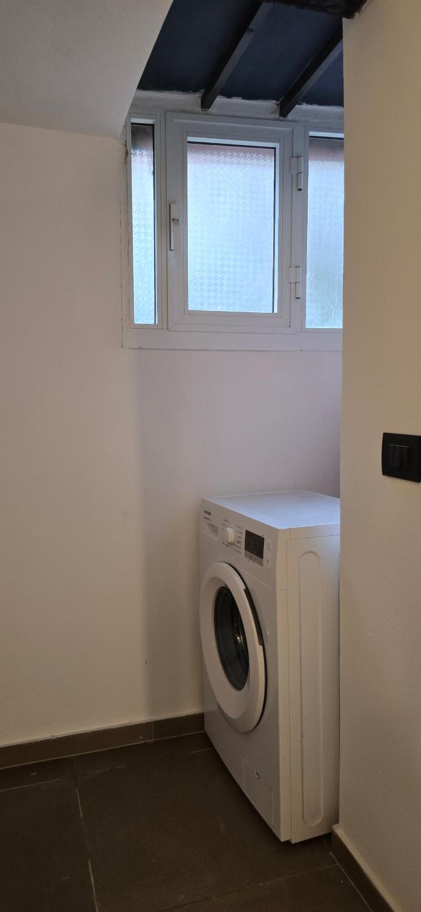 Deluxe One-Bedroom Apartment with City View photo 1