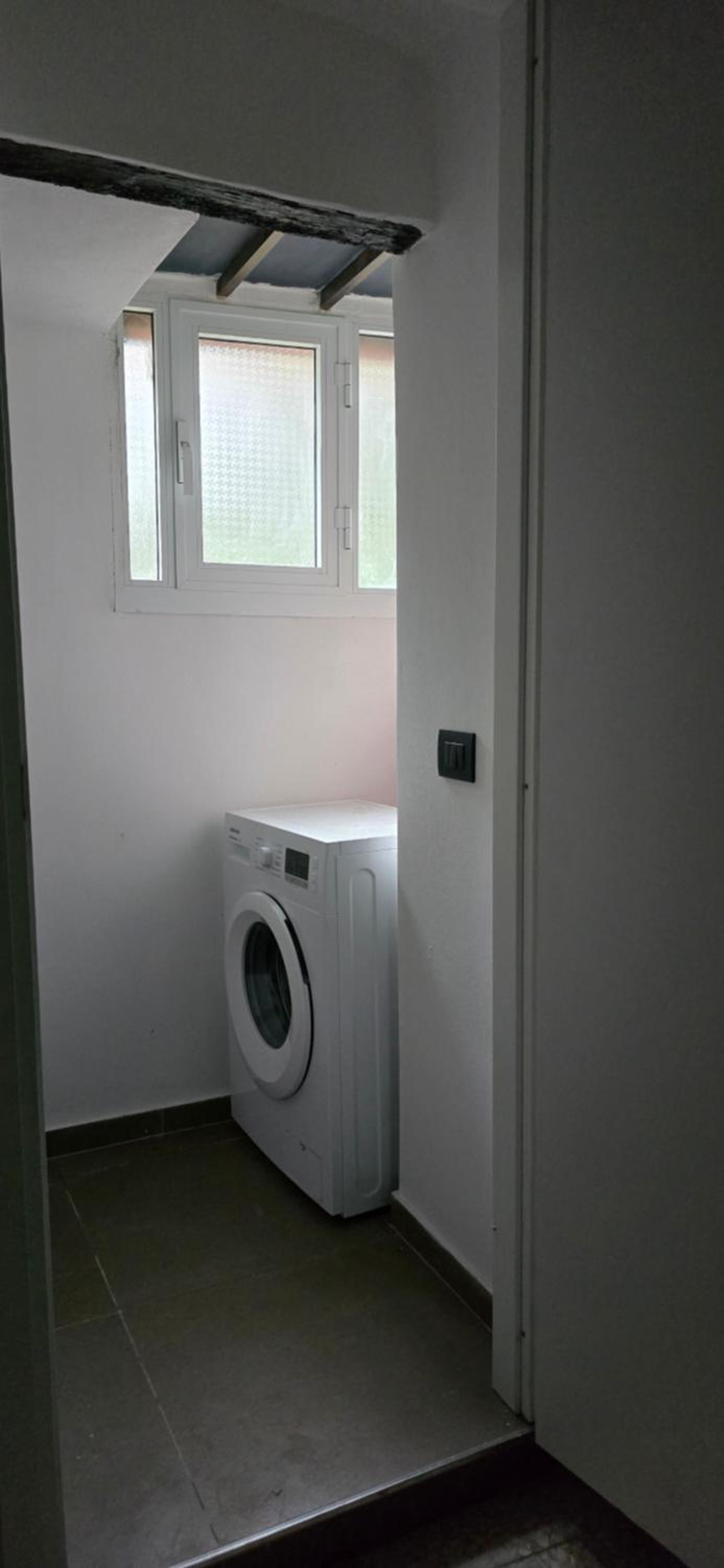 Deluxe One-Bedroom Apartment with City View photo 2
