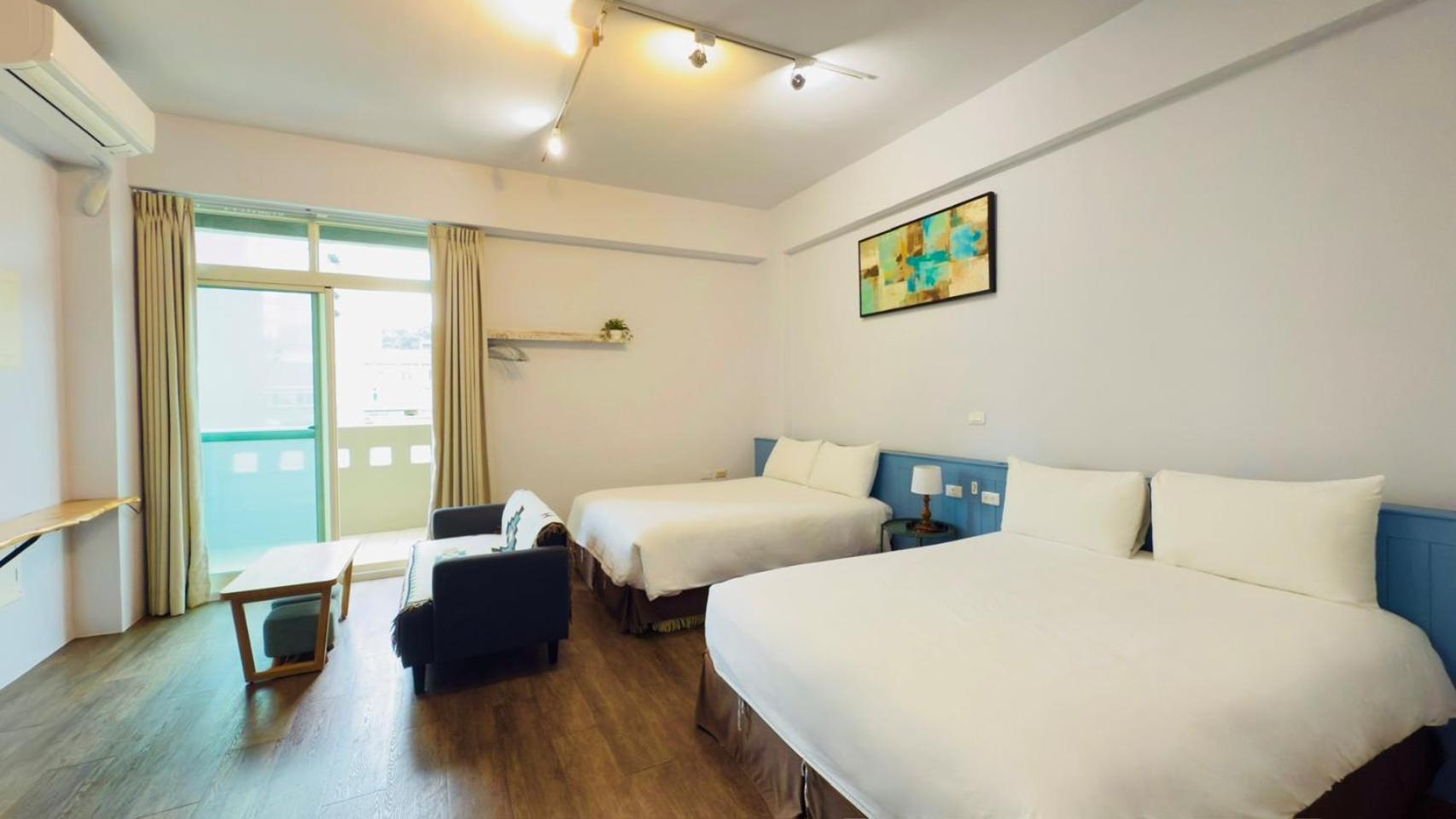 Twin Room with Private Bathroom