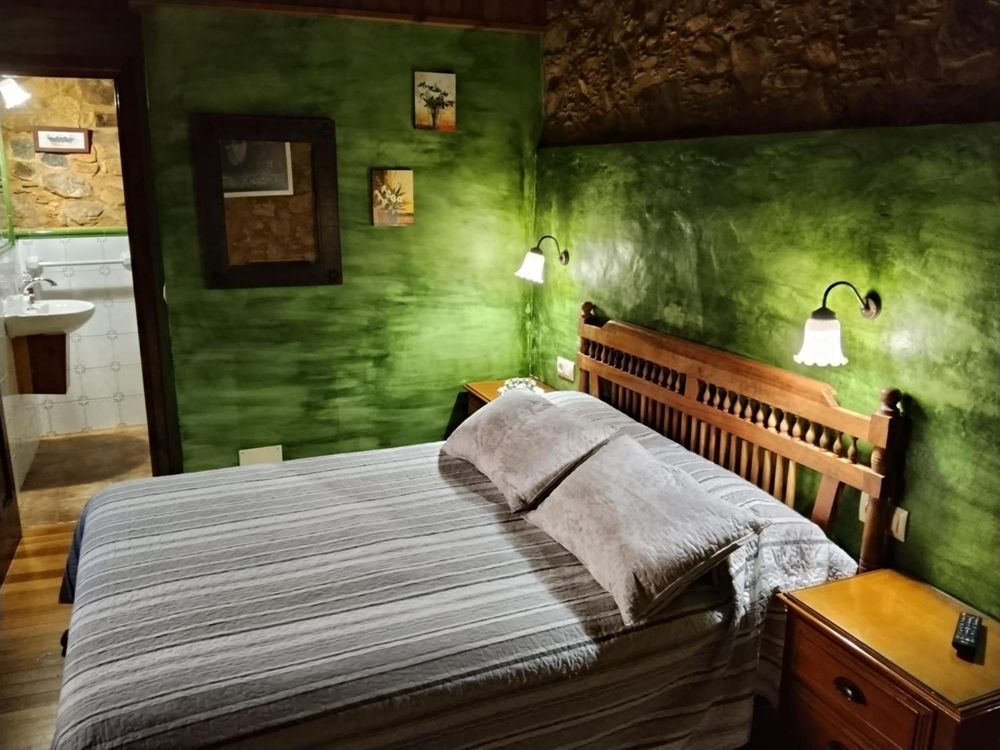 Double Room with Private Bathroom photo 3