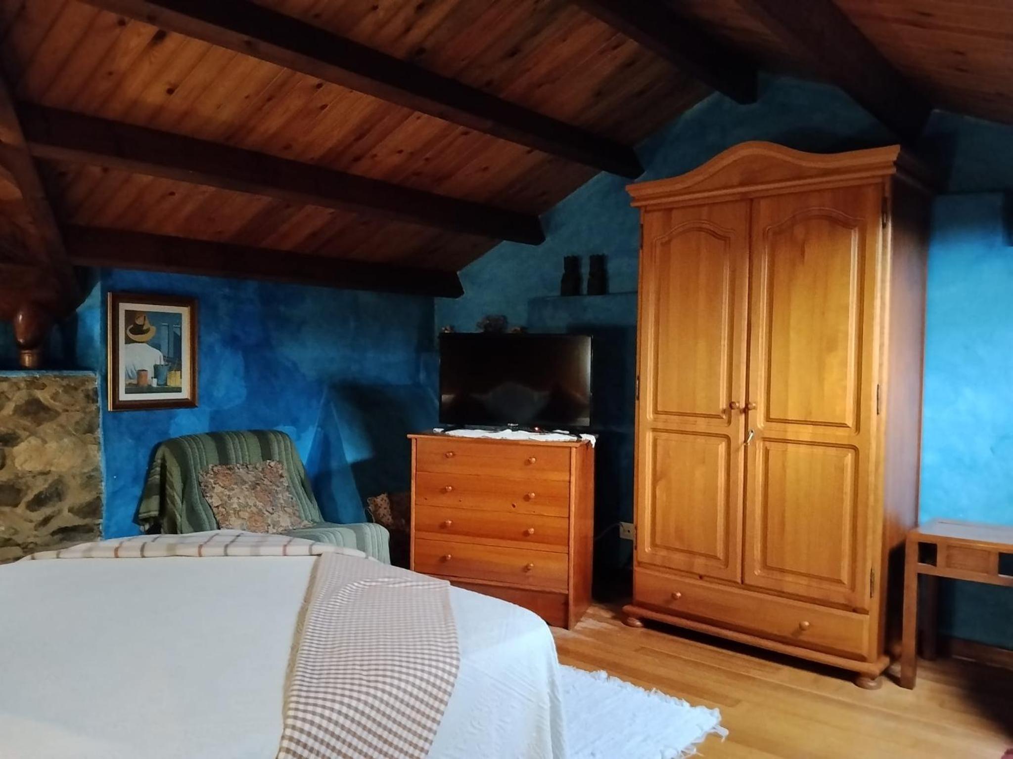 Double Room with Private Bathroom photo 2