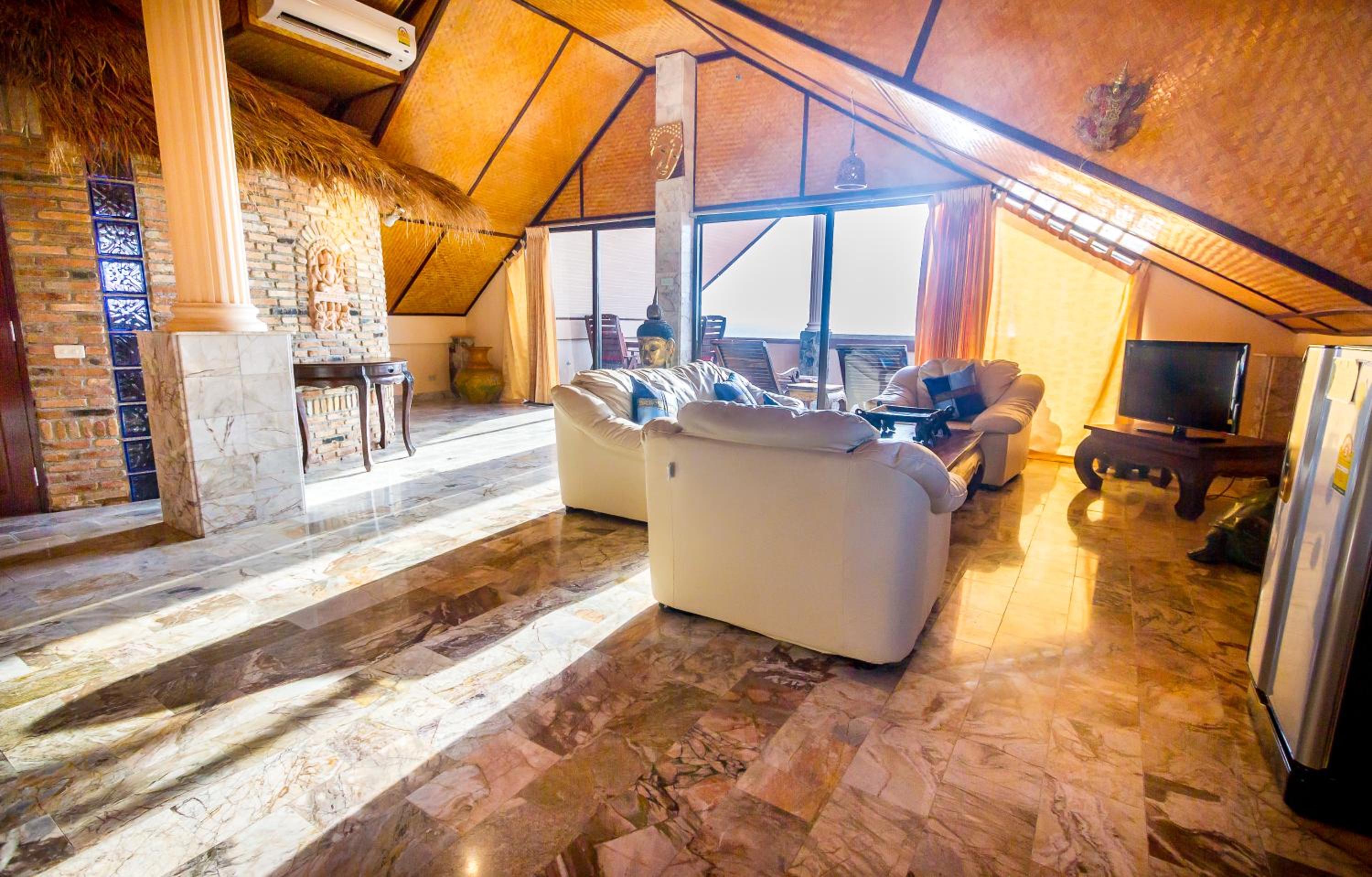 Penthouse Suite with Ocean View  photo 3