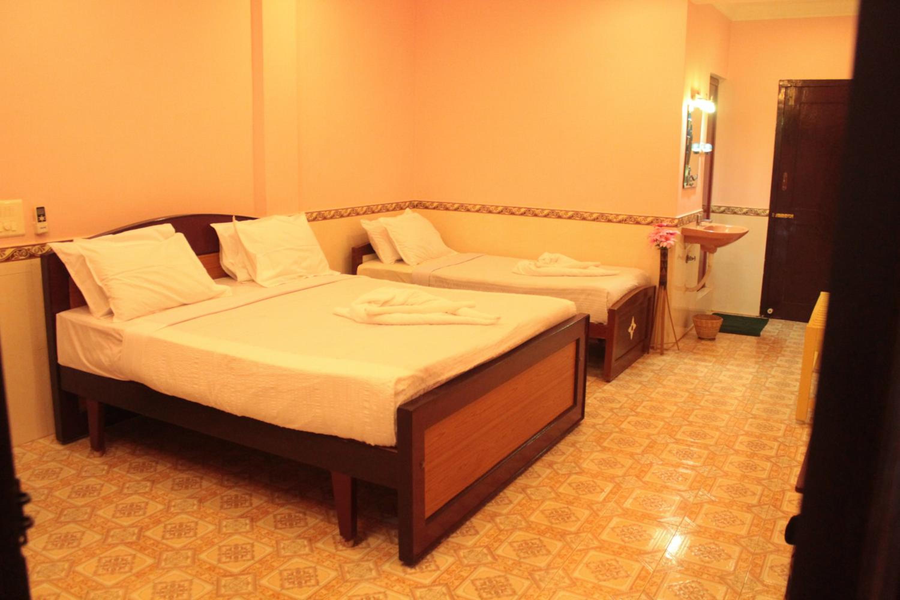 Deluxe Triple Room - Photo 2