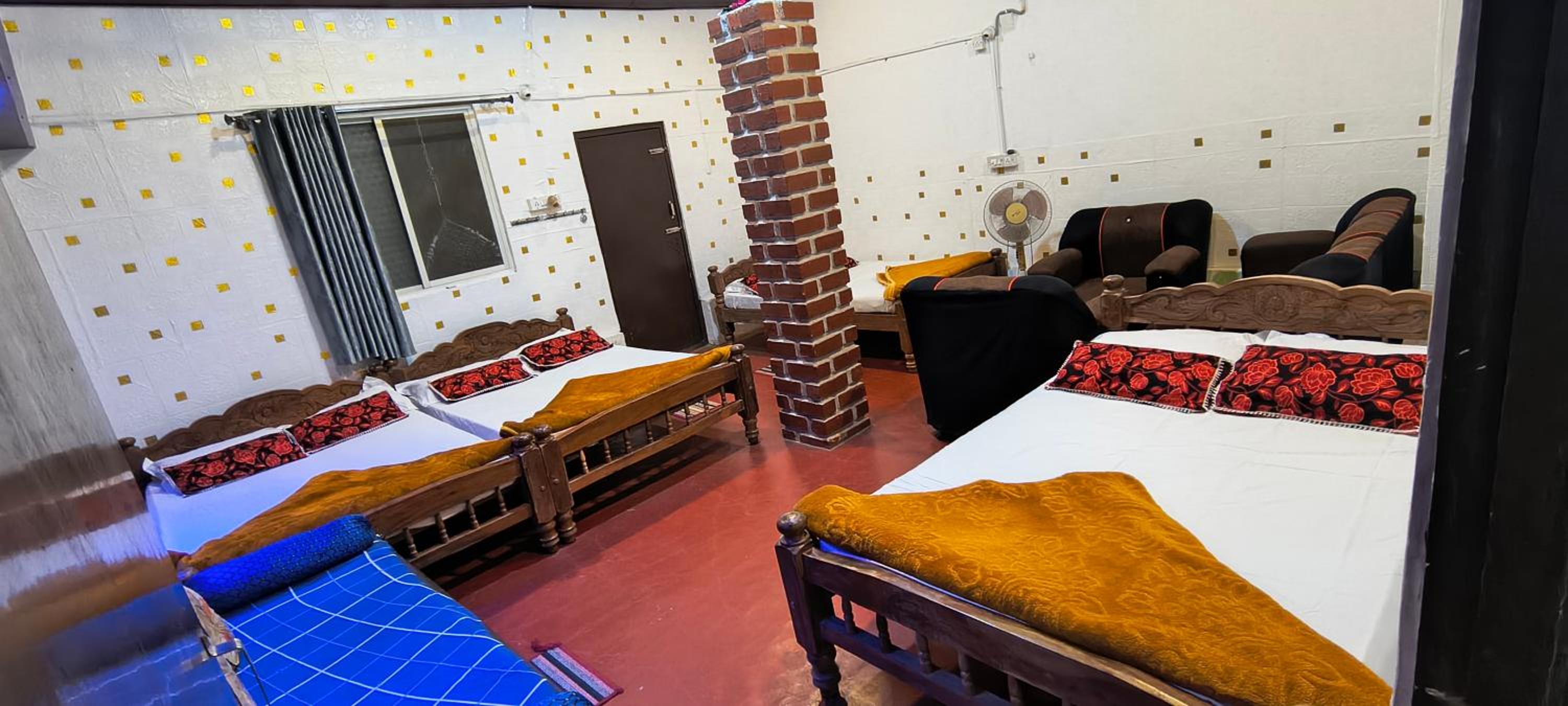 Deluxe Quadruple Room