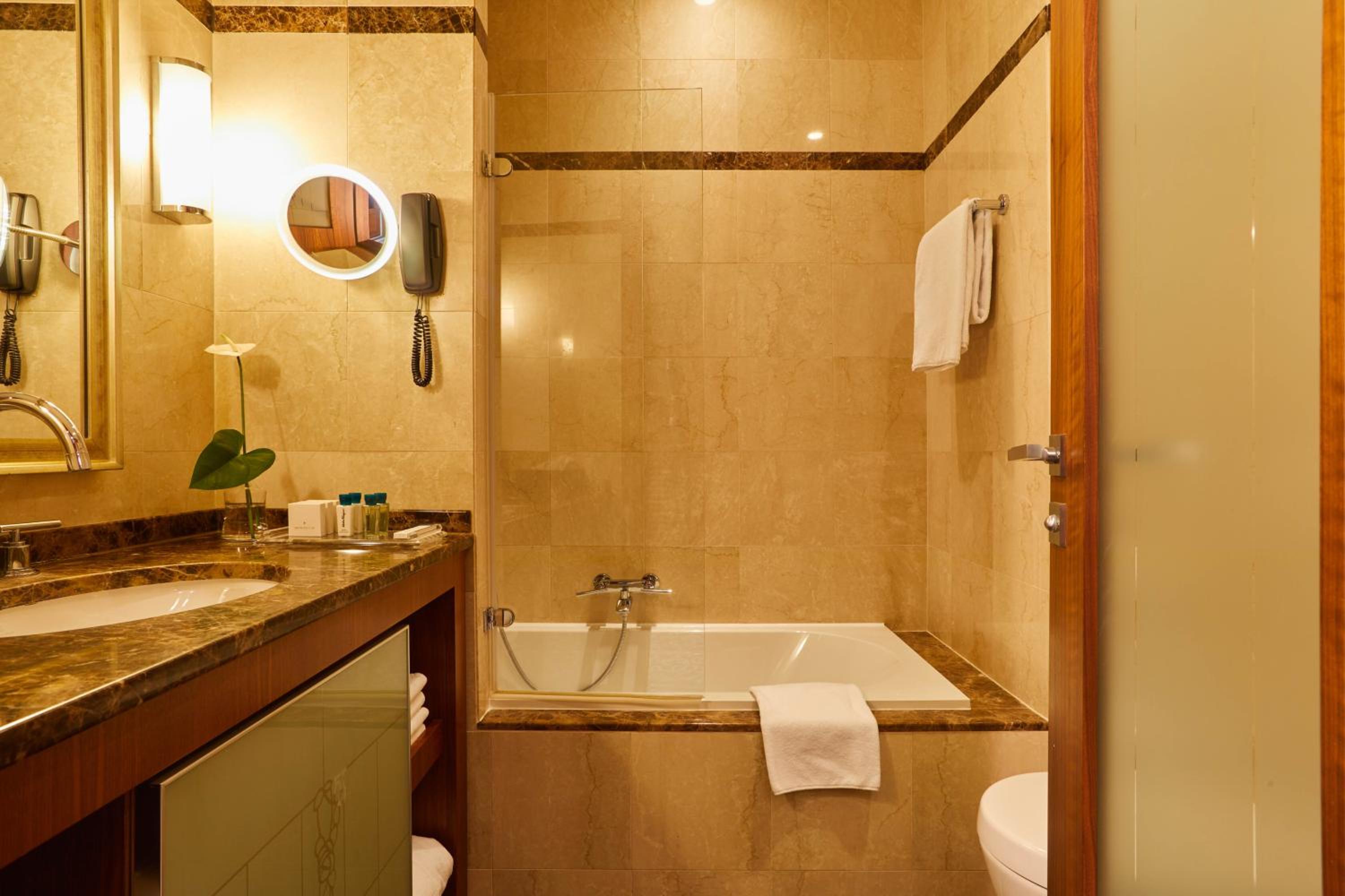 Standard Room - Photo 4