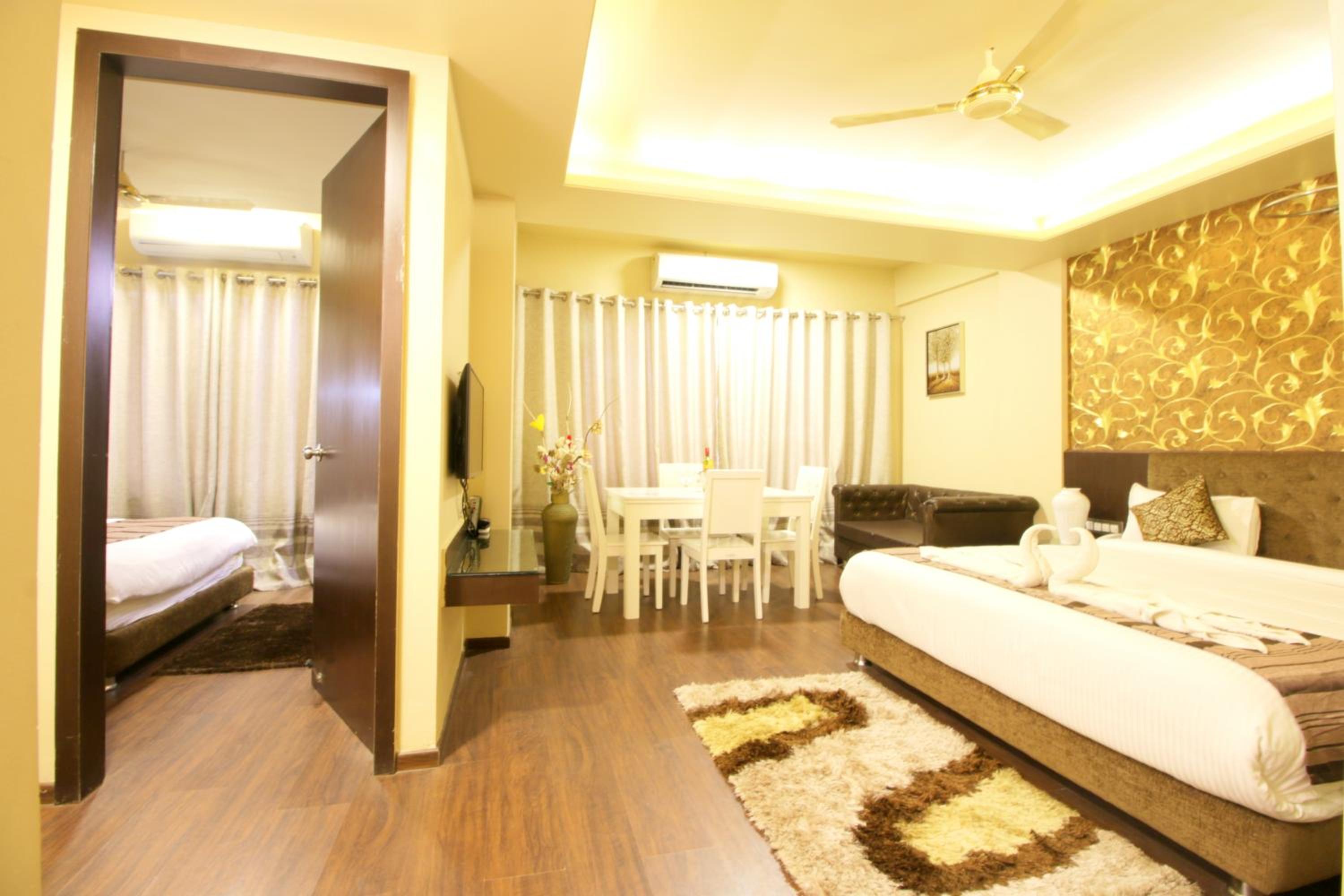 Executive Suite photo 2