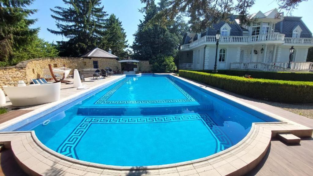 Villa with Private Pool photo 1