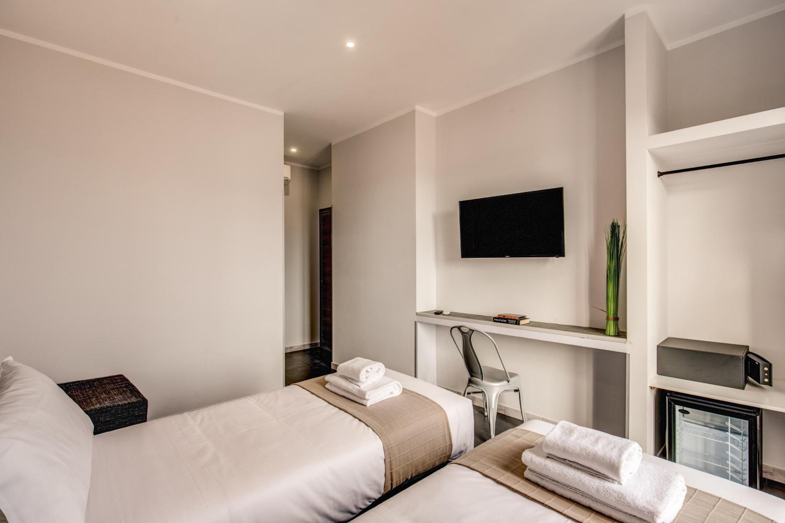 Triple Room with Balcony