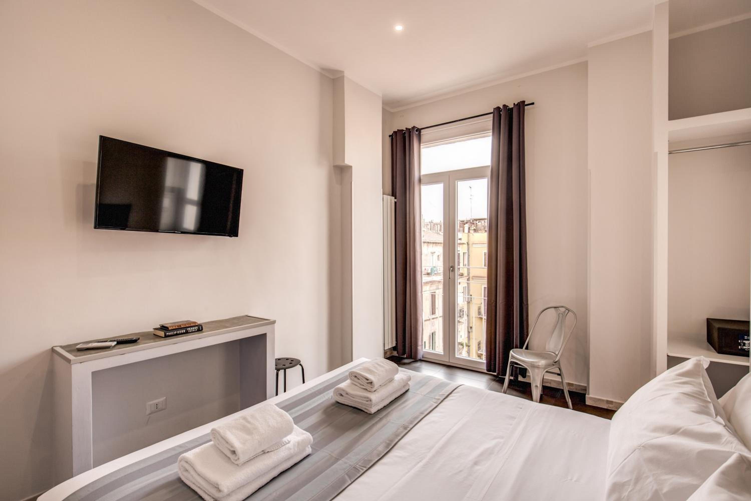 Triple Room with Balcony photo 2