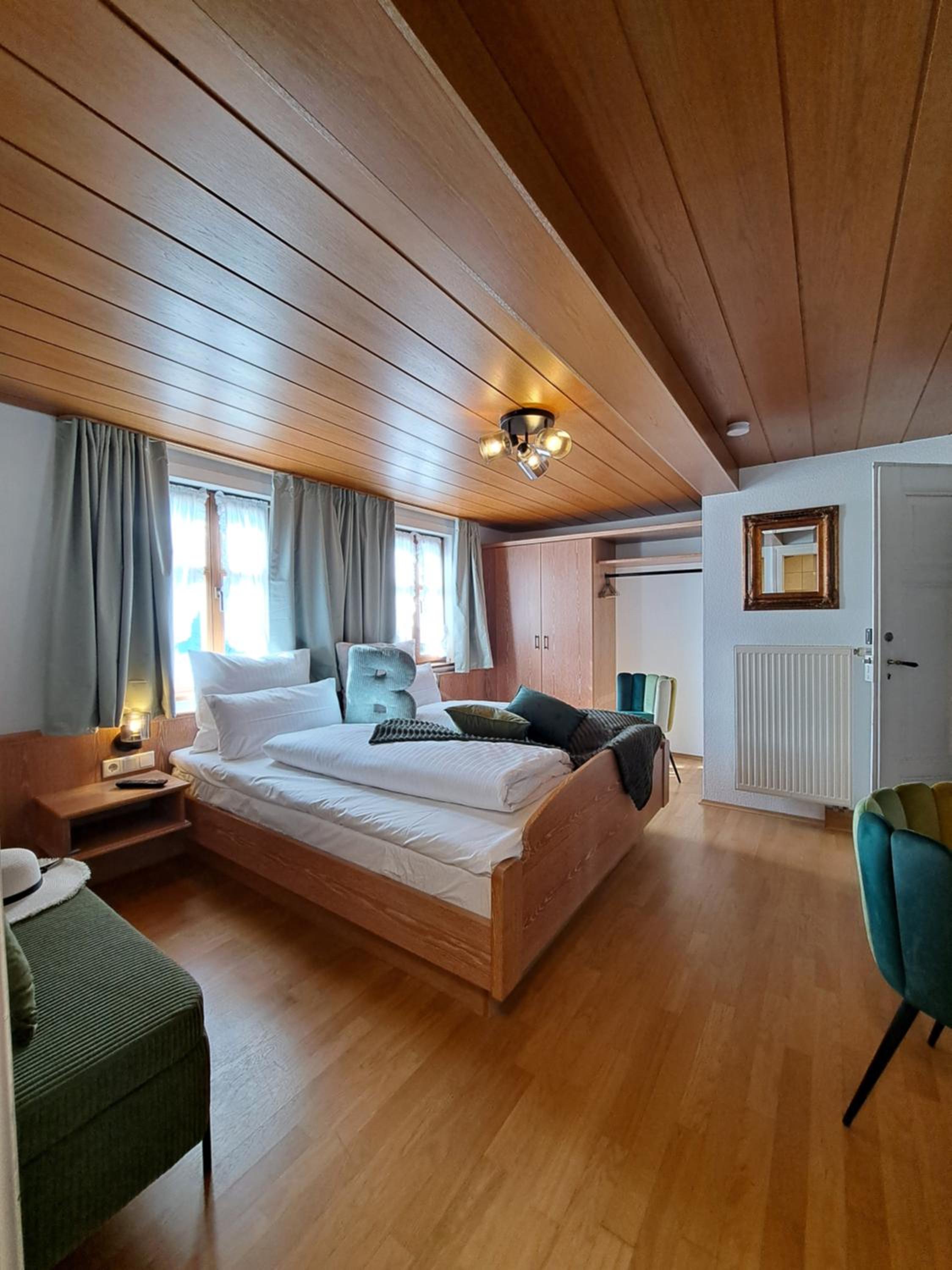 Standard Double Room - Photo 2
