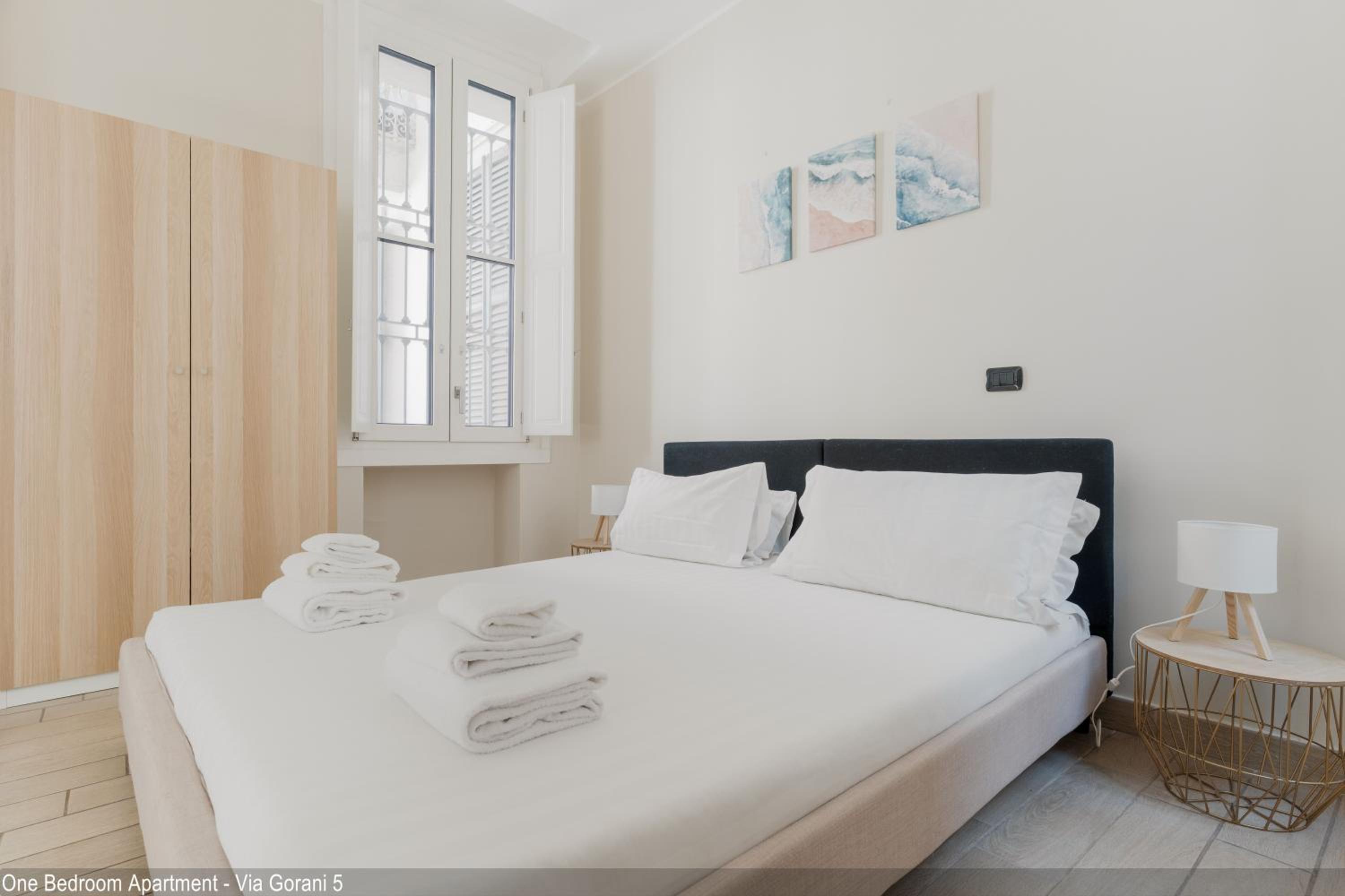 One-Bedroom Apartment - Via Gorani 5
