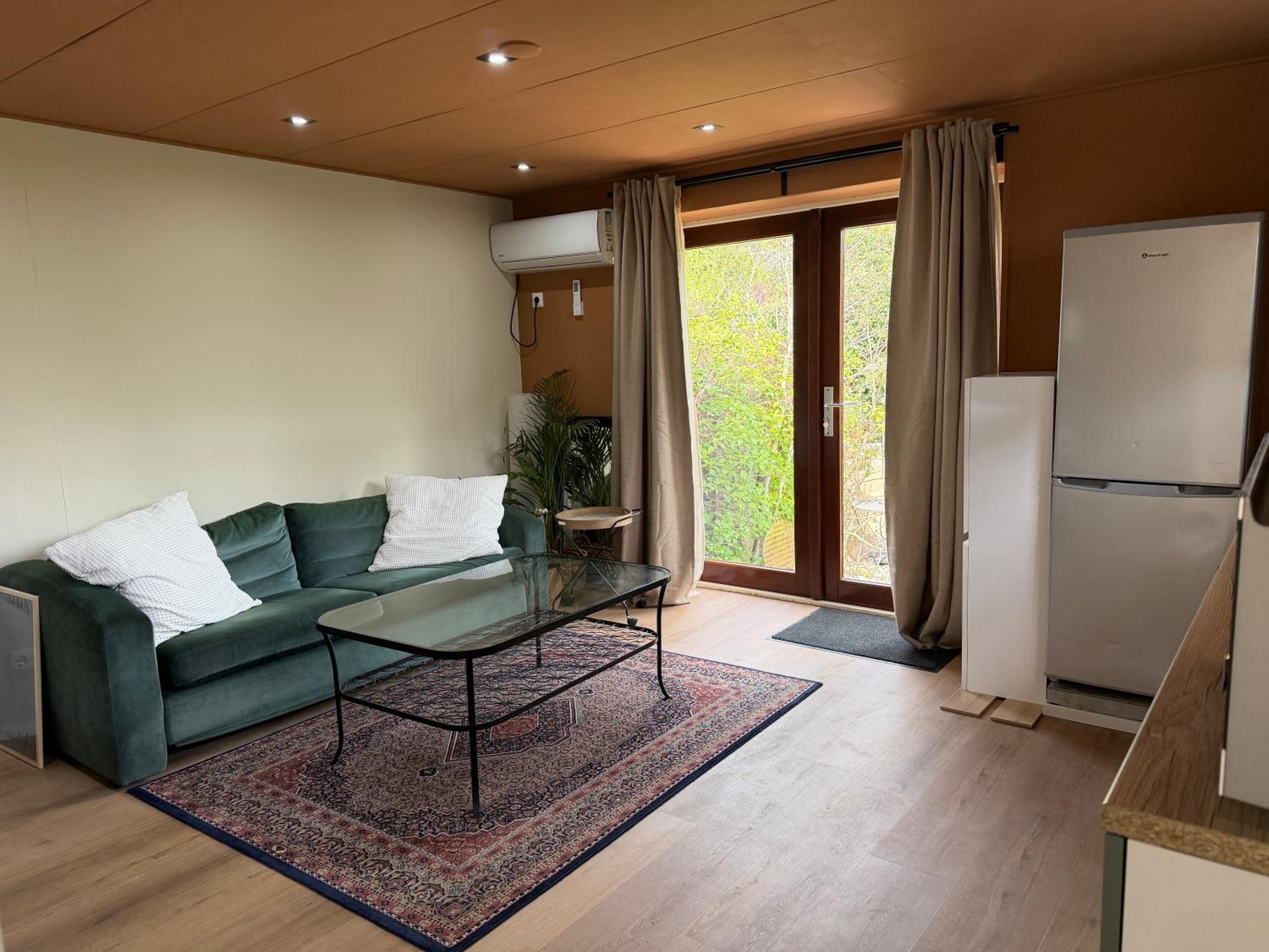 One-Bedroom Apartment with Terrace